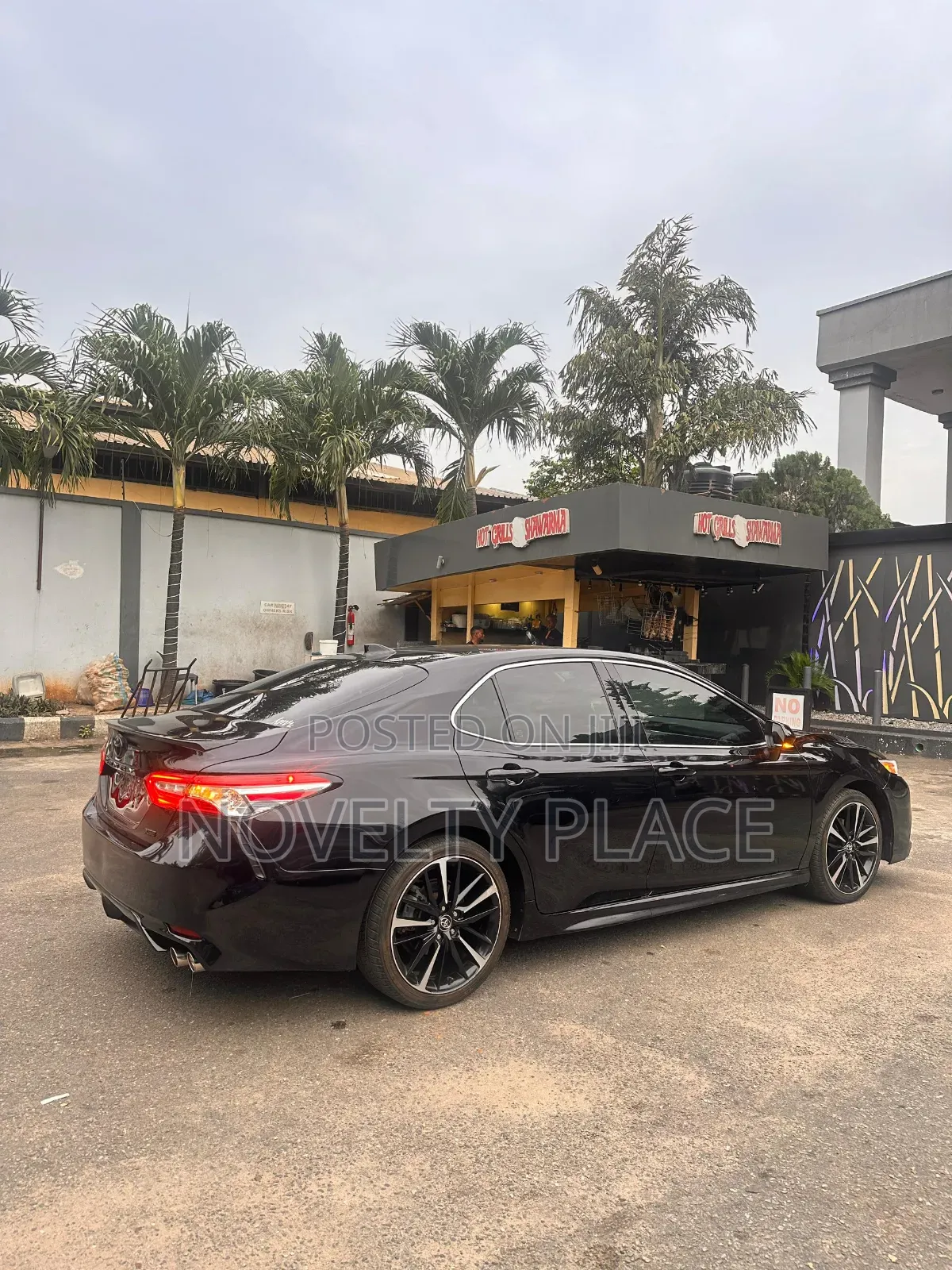 Toyota Camry XSE FWD 2020 Black