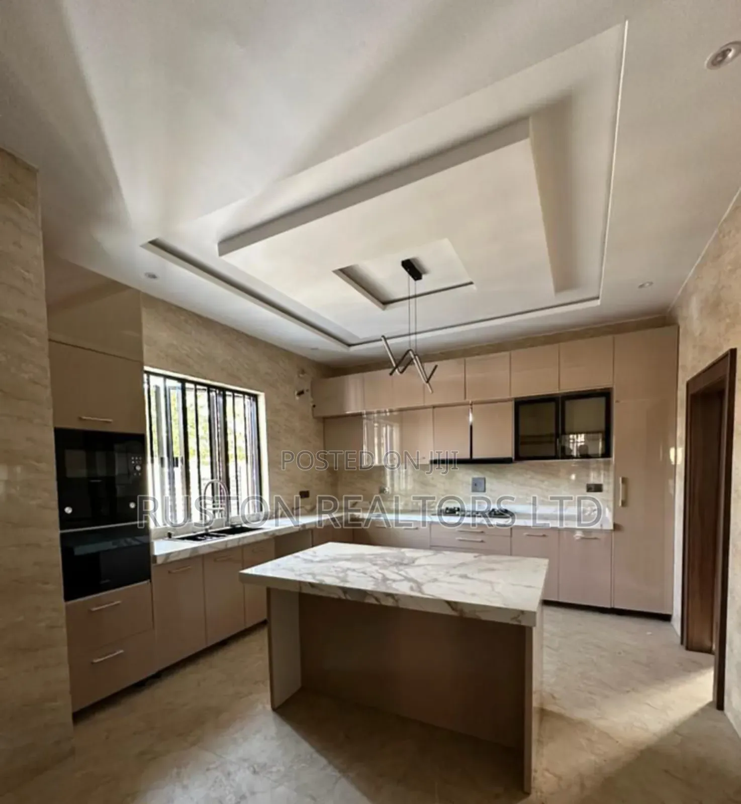 4bdrm Duplex in Ibadan for sale