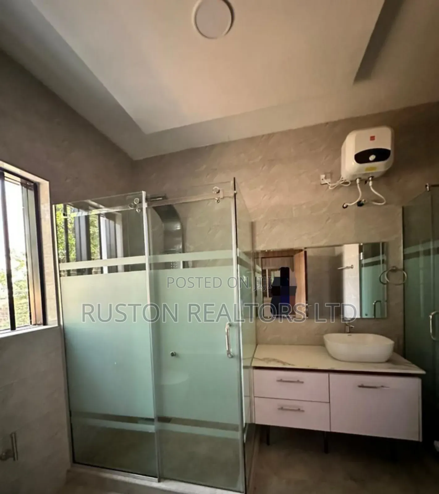 4bdrm Duplex in Ibadan for sale