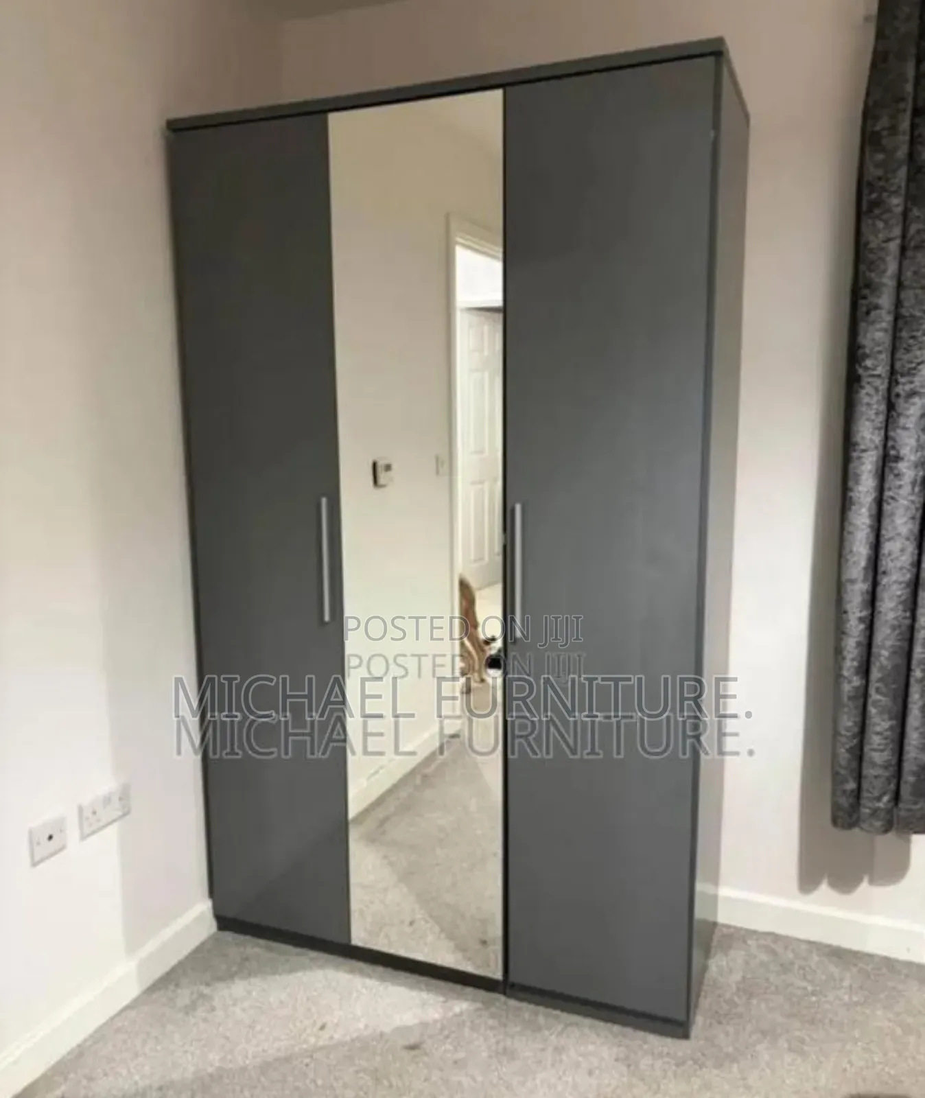 4 By 7 Wardrobe With Mirror