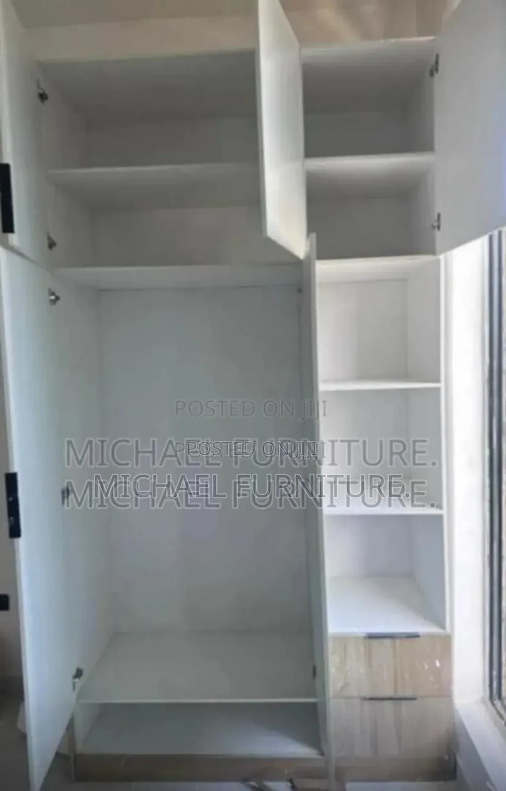 4 By 8 Wardrobe With Drawers