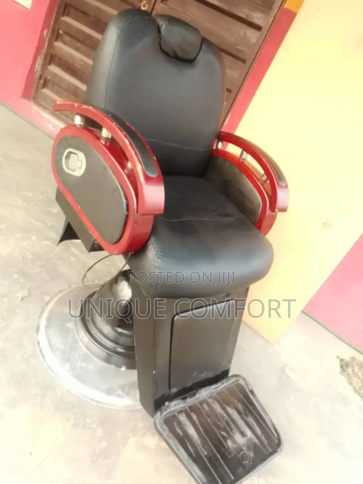 Imported Executive Salon Rolling Recliner Barber Chair