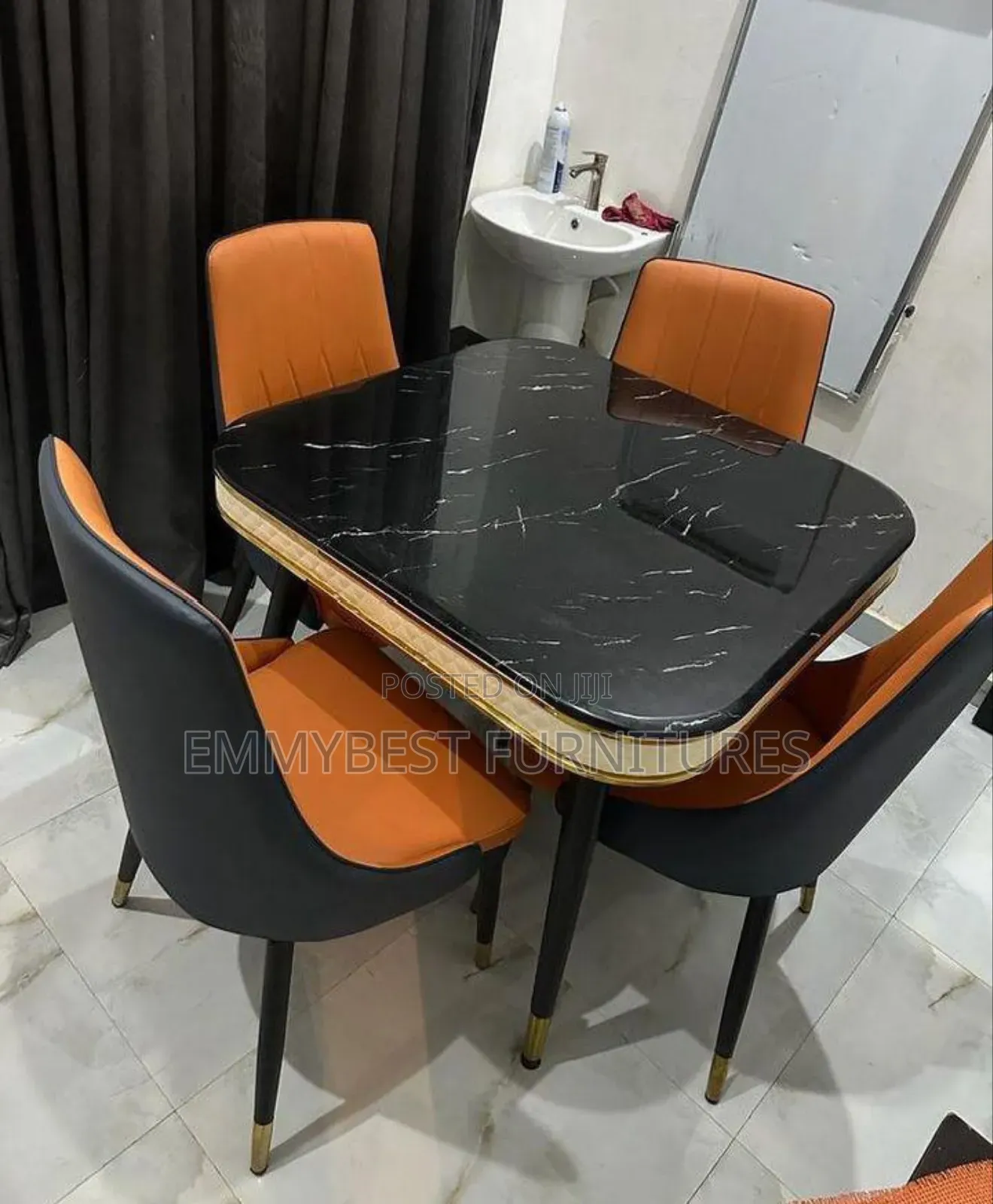 Standard Quality Marble Top 4 Seaters Dinning Set.