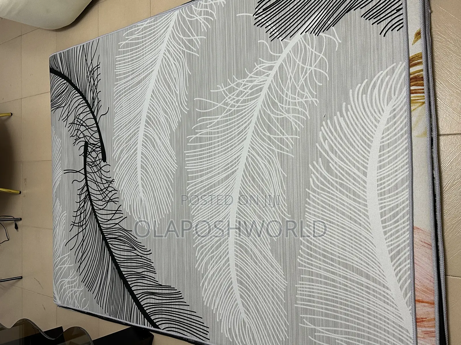 6*4ft Abstract Design Velvet Center Rug