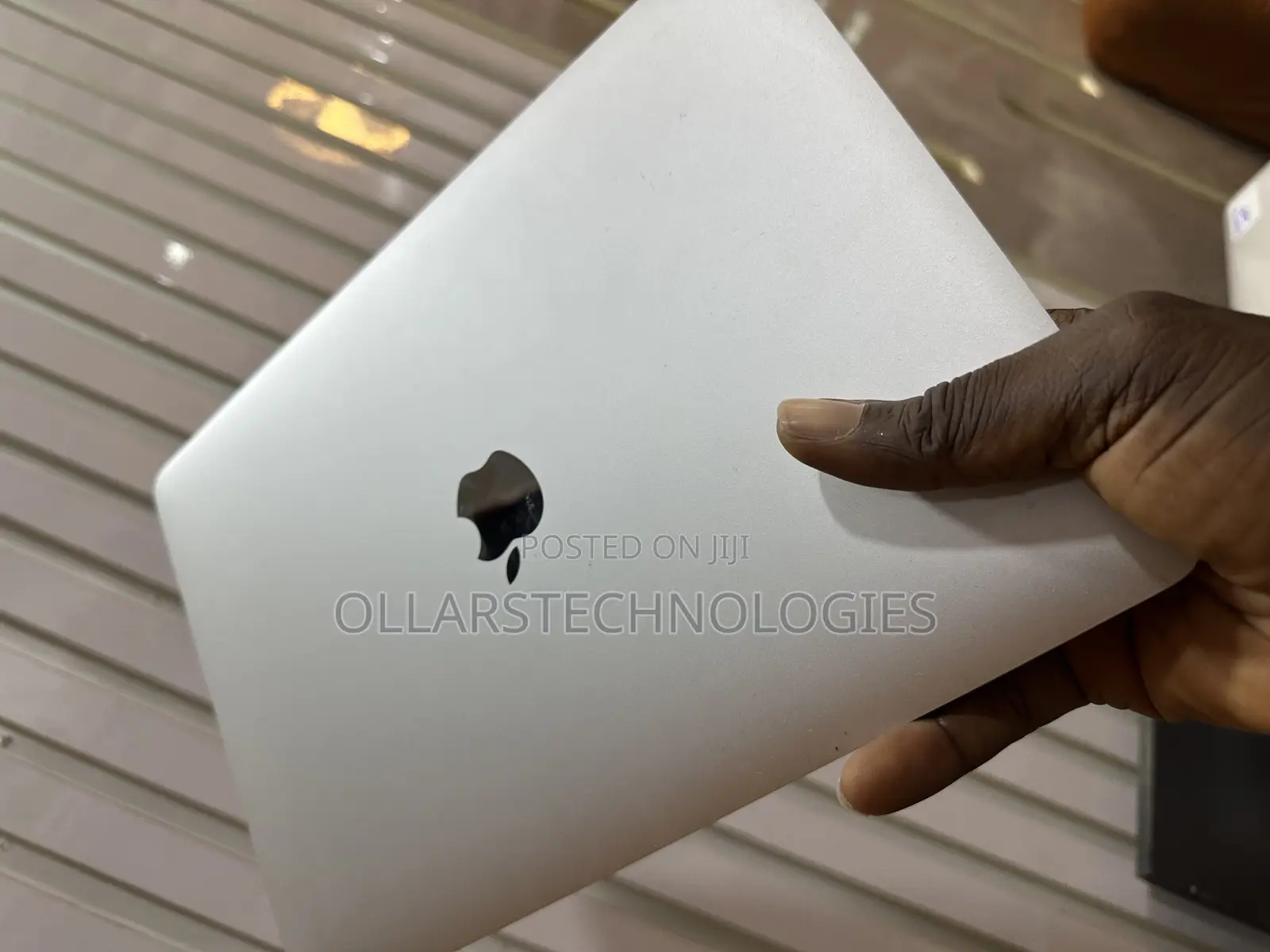 Laptop Apple MacBook Pro 2017 8GB Intel Core I5 SSD 128GB