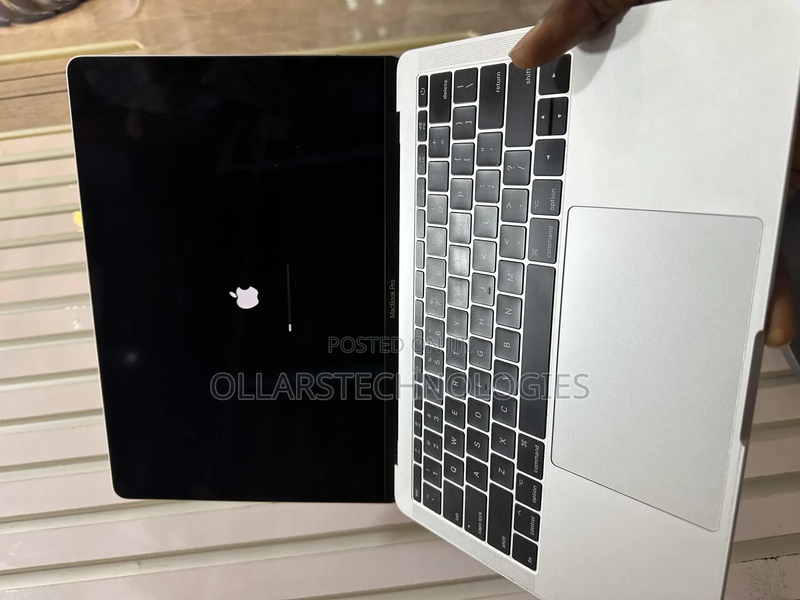 Laptop Apple MacBook Pro 2017 8GB Intel Core I5 SSD 128GB