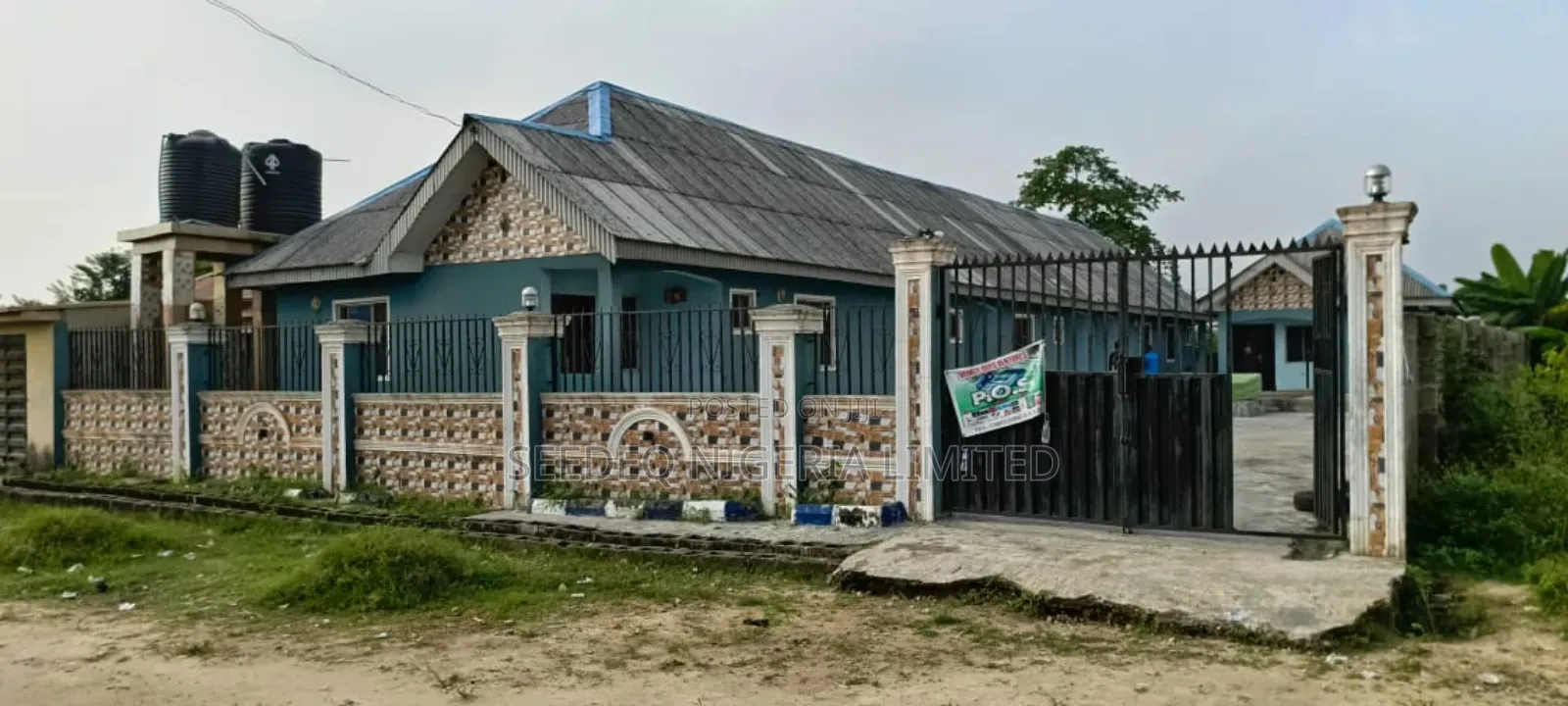 Furnished 10bdrm Block of Flats in Batife, Igbogbo for sale