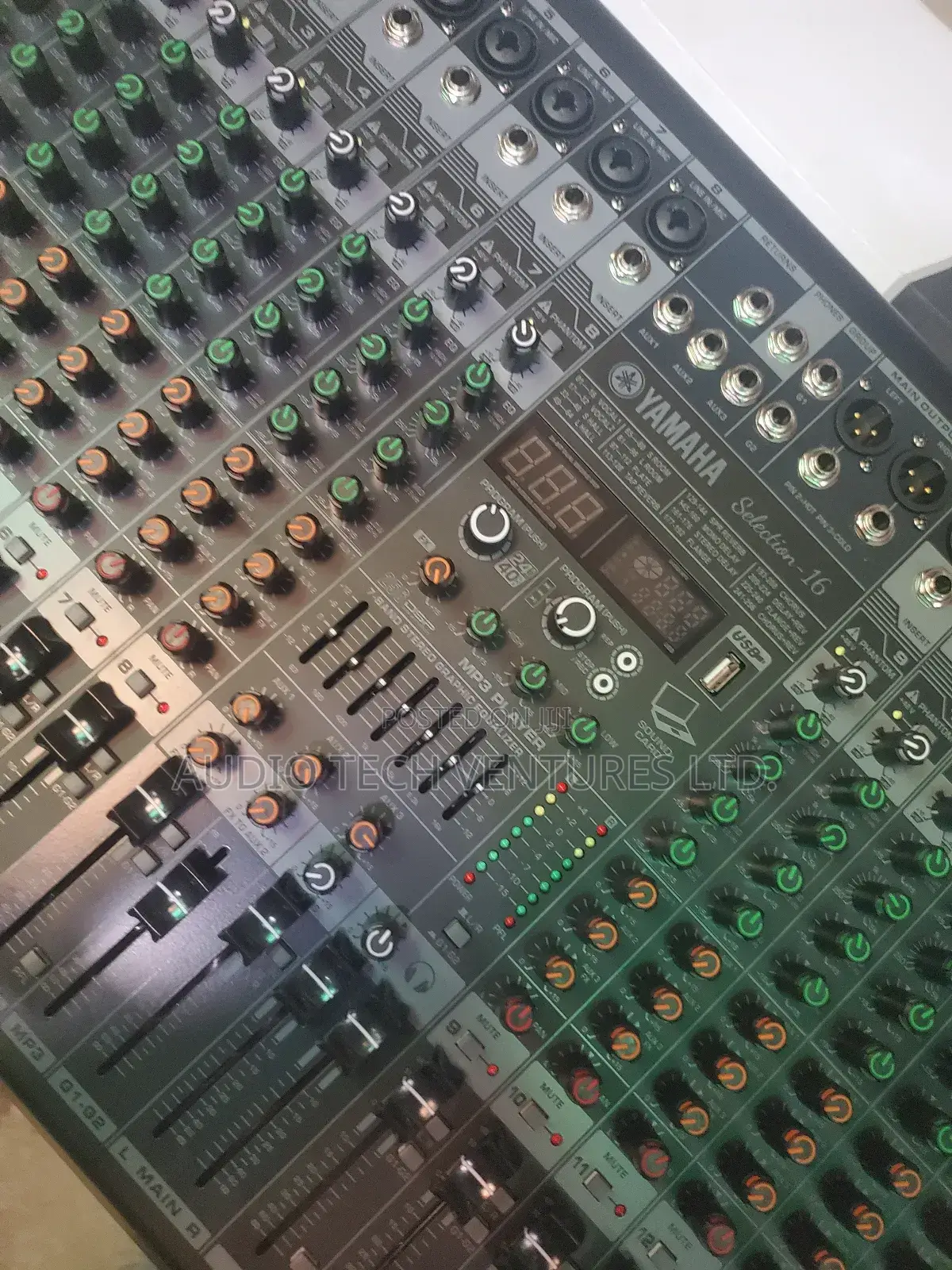 Yamaha 16 Channel Mixer Selection 16