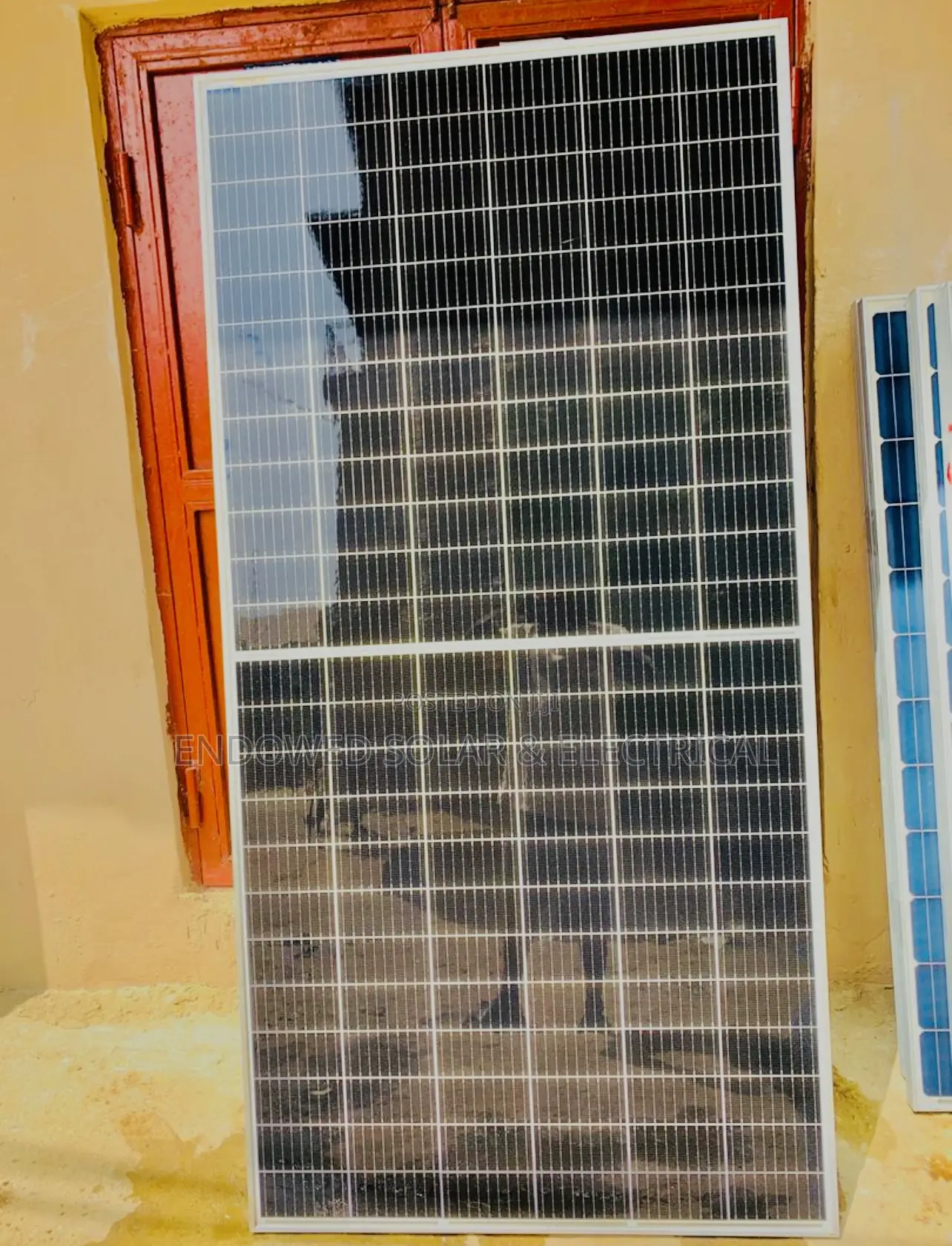 600w Brand New Solar Panels Are Available
