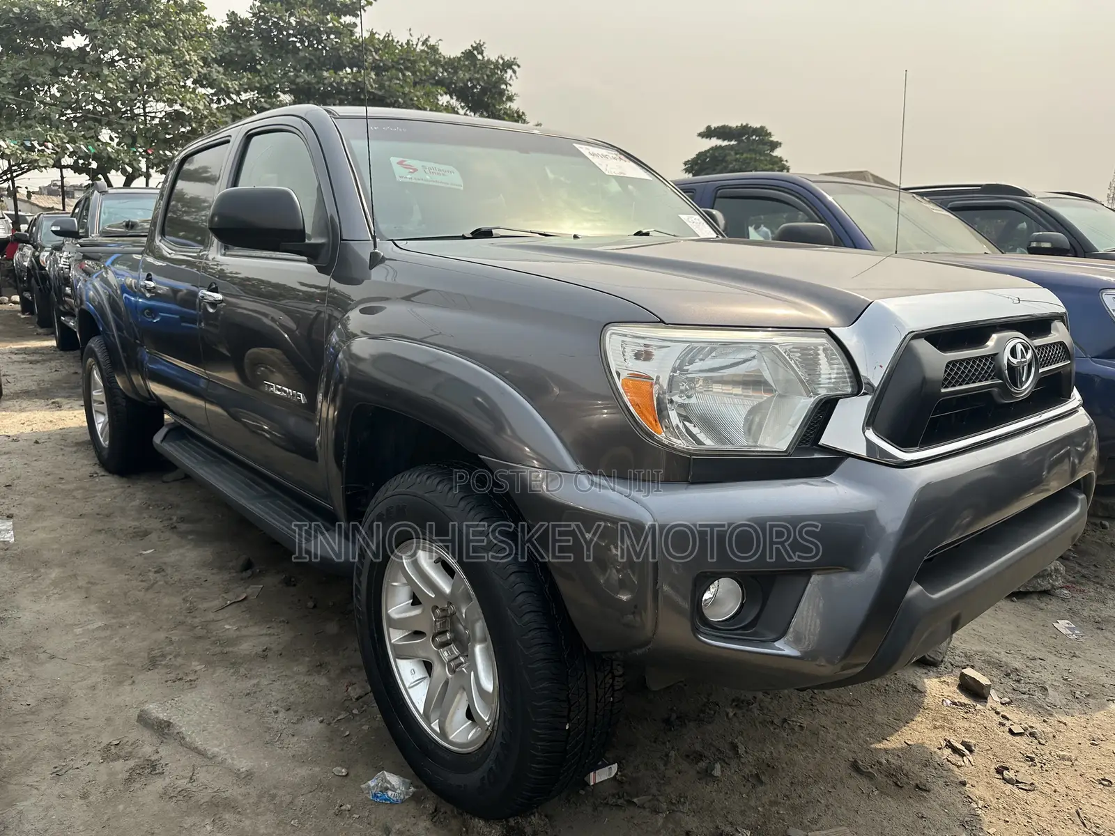 Toyota Tacoma 2015 Gray