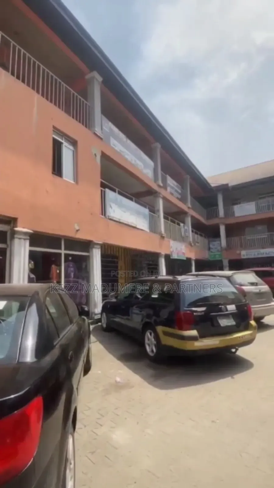 For Sale: 14 Rooms Commercial Plaza at Rumuokwuta , Ph