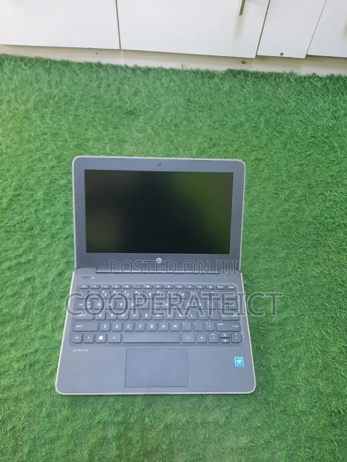 Laptop HP Stream 11 Pro G4 EE 4GB Intel SSD 60GB