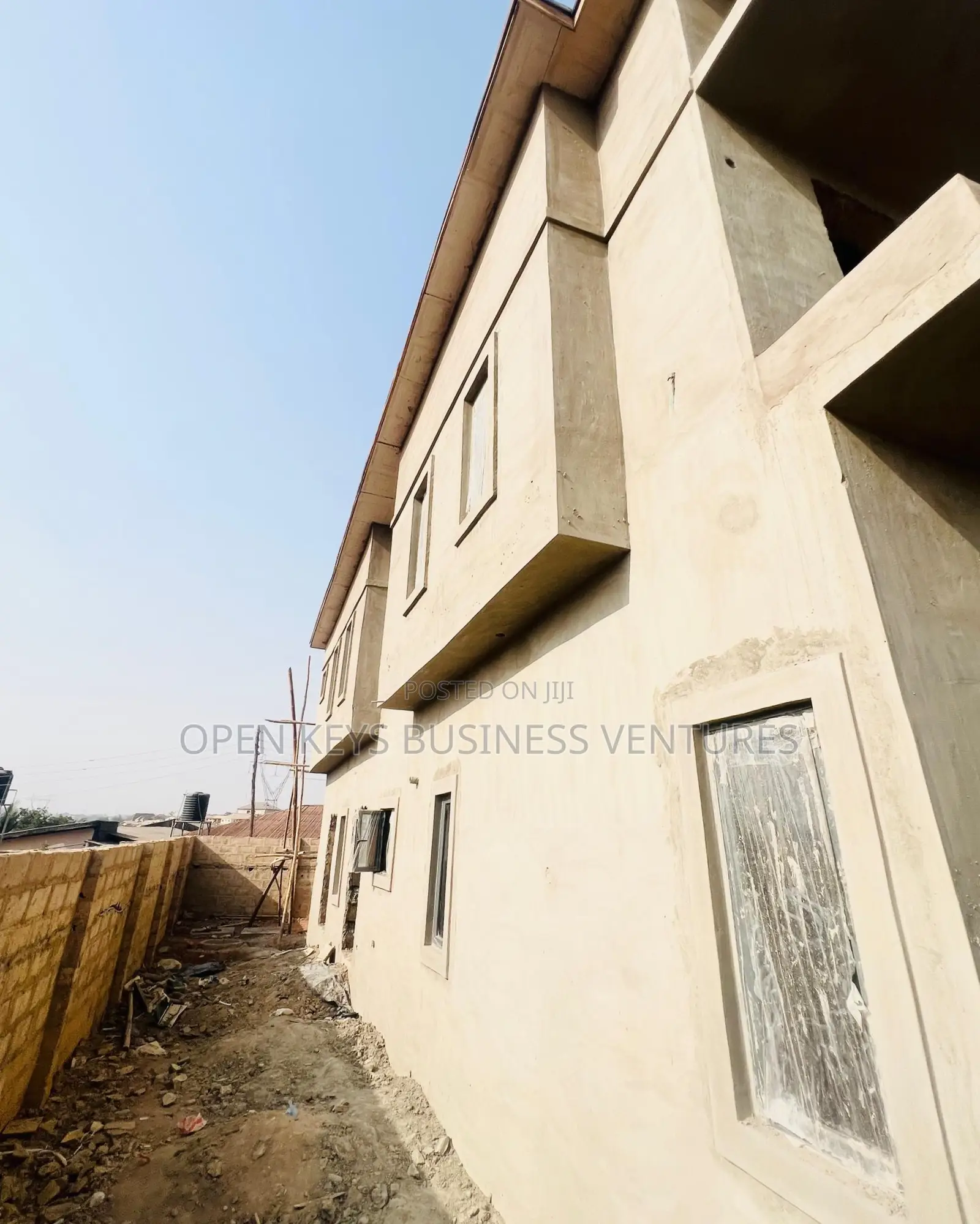 5bdrm Duplex in Eleyele for sale