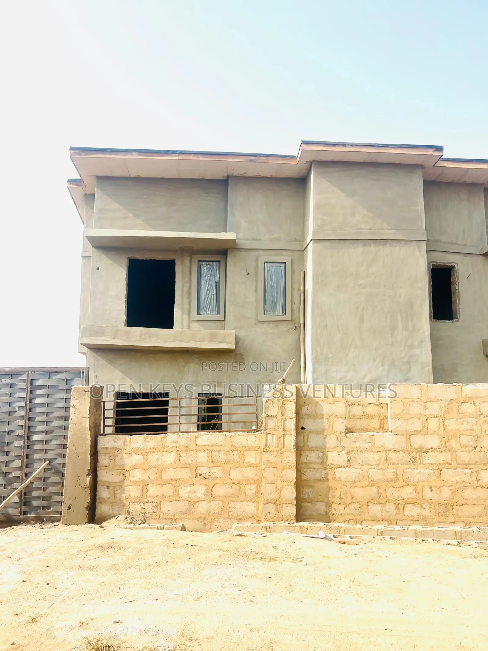 5bdrm Duplex in Eleyele for sale