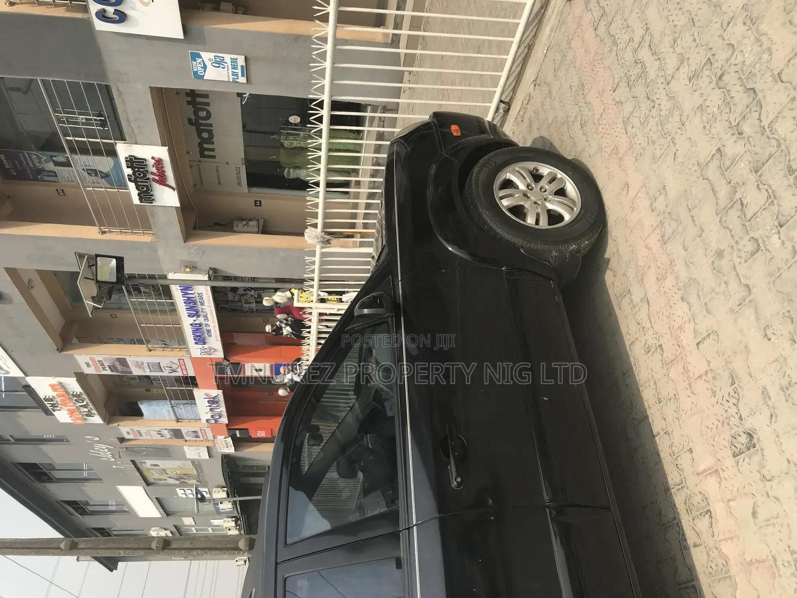 Shop Showroom for Rent at Orchild Road Lekki