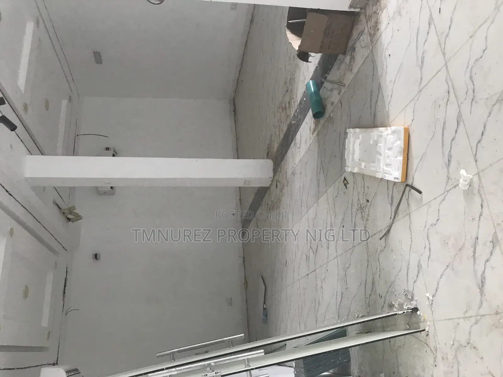 Shop for Rent in a New Mall Before Jakande Lekki
