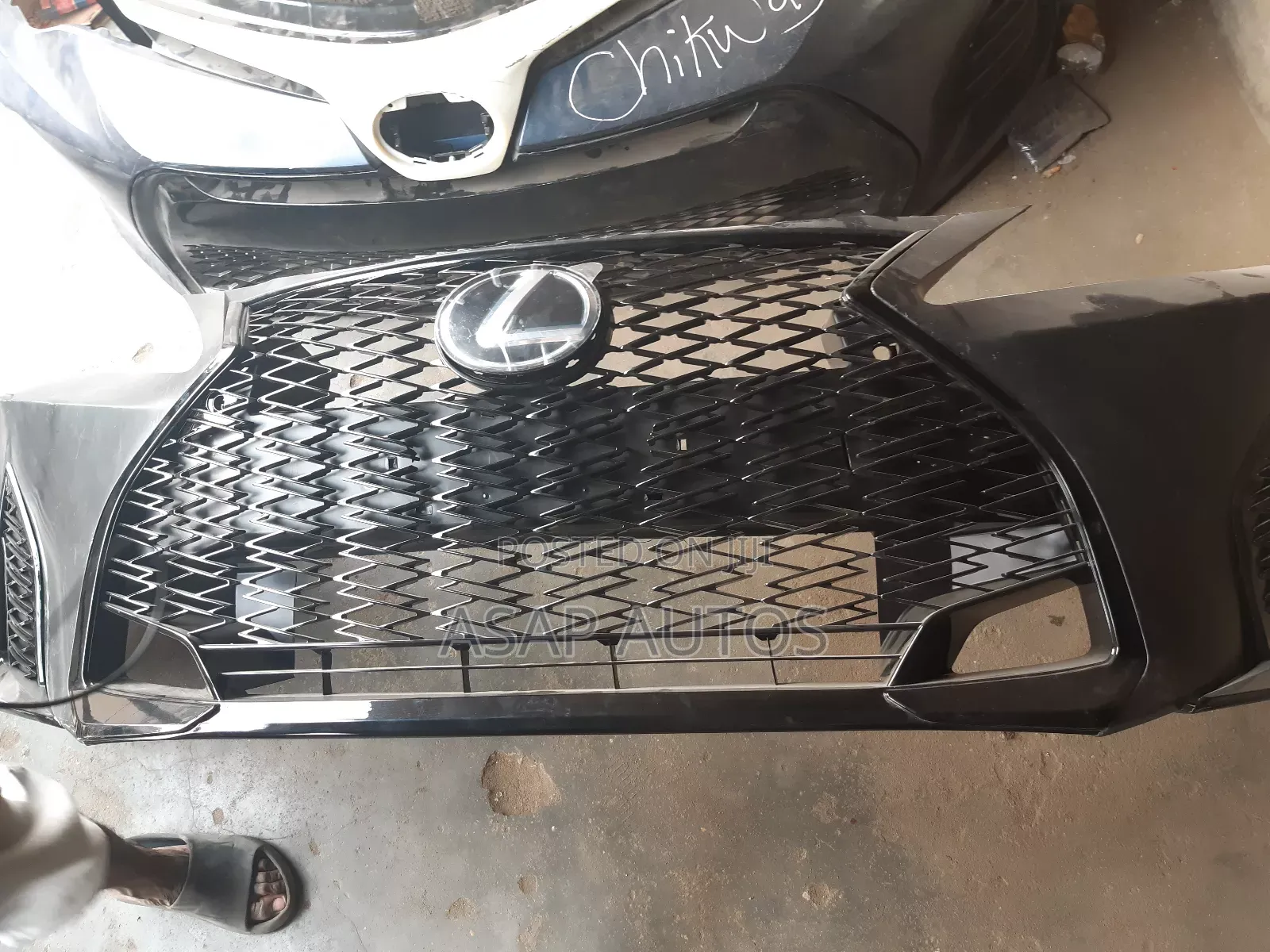 Front Bumper for Lexus Is250