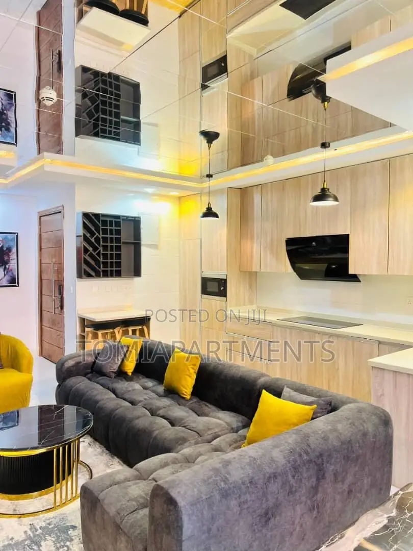Stunning 2 Bedroom Shortlet With Pool Gym in Lekki Phase 1