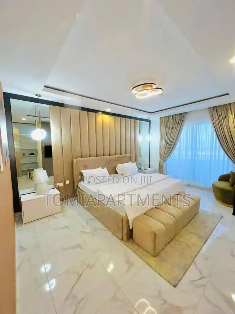 Stunning 2 Bedroom Shortlet With Pool Gym in Lekki Phase 1