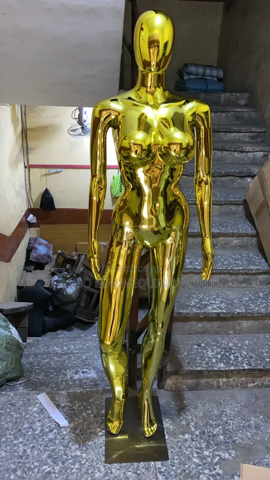 Female Size 12 Gold Chrome Dummy