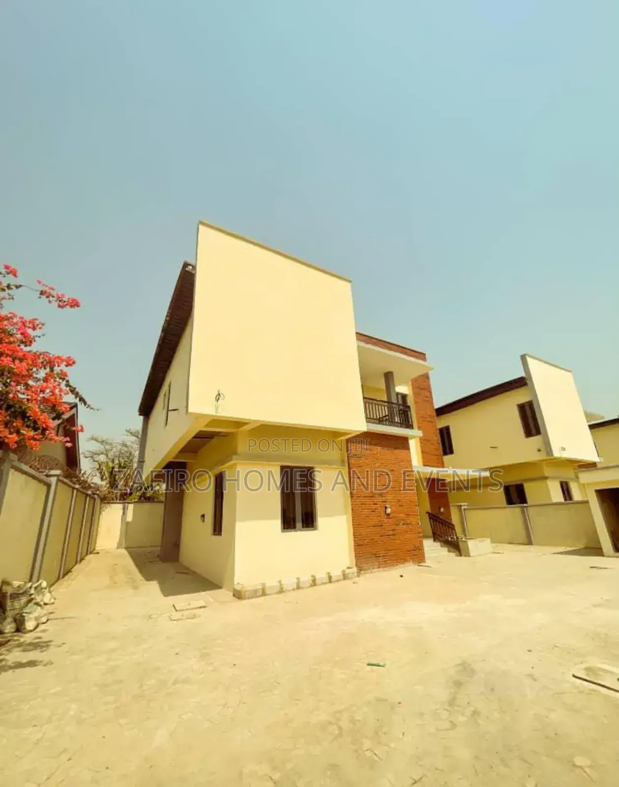 3bdrm Duplex in Gra Near Queens, Oluyole for sale
