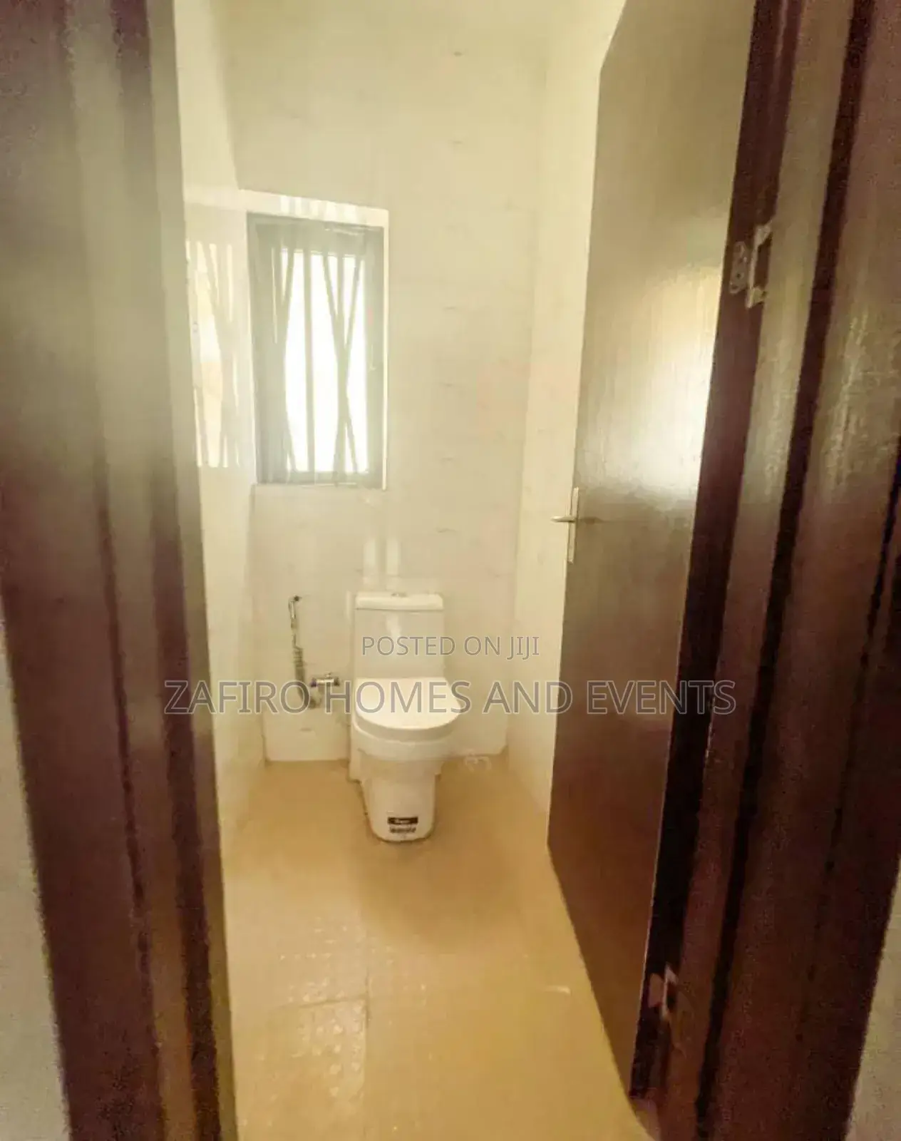 3bdrm Duplex in Gra Near Queens, Oluyole for sale