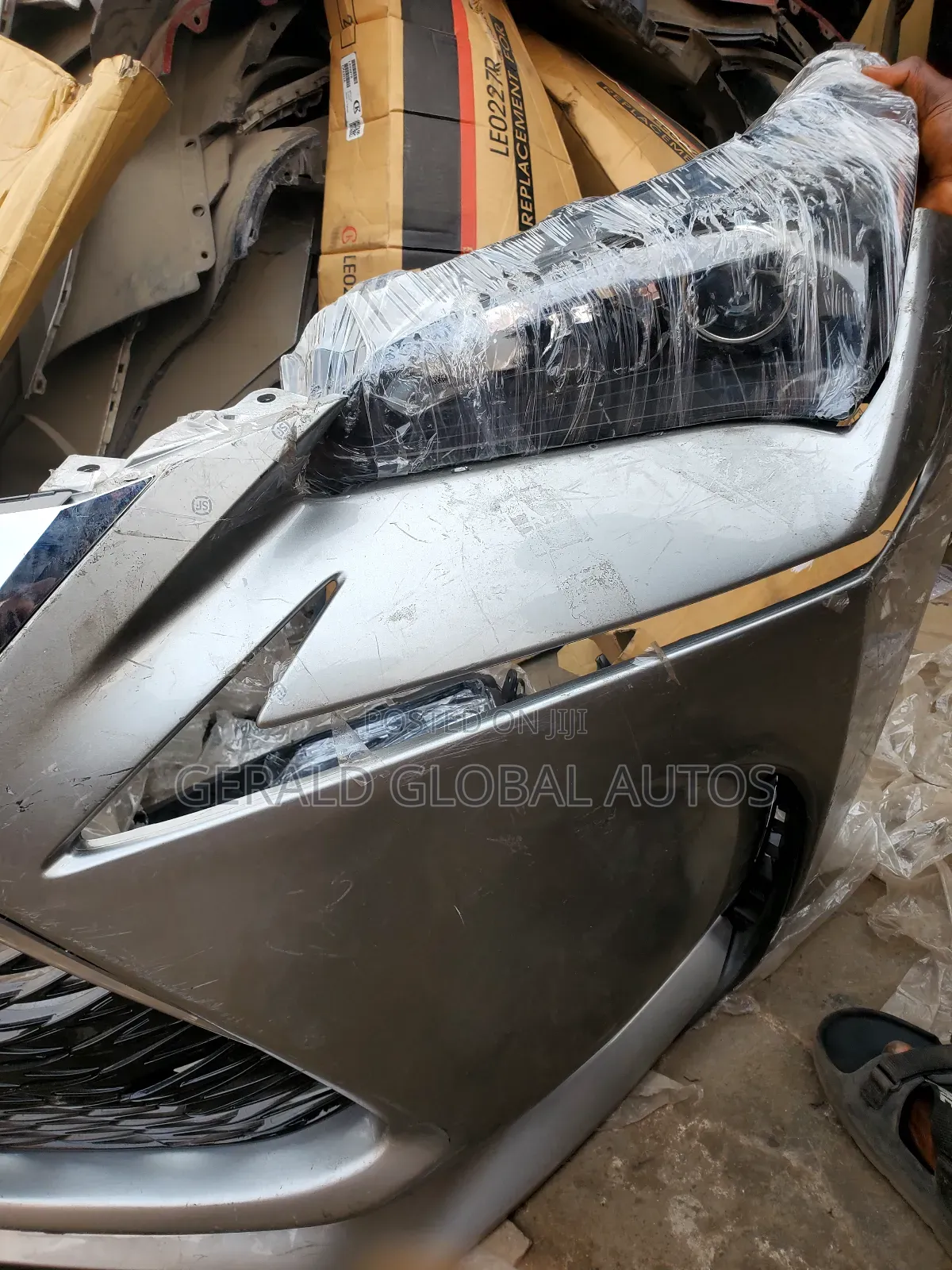 Composted Bumper Nx 200t 2016