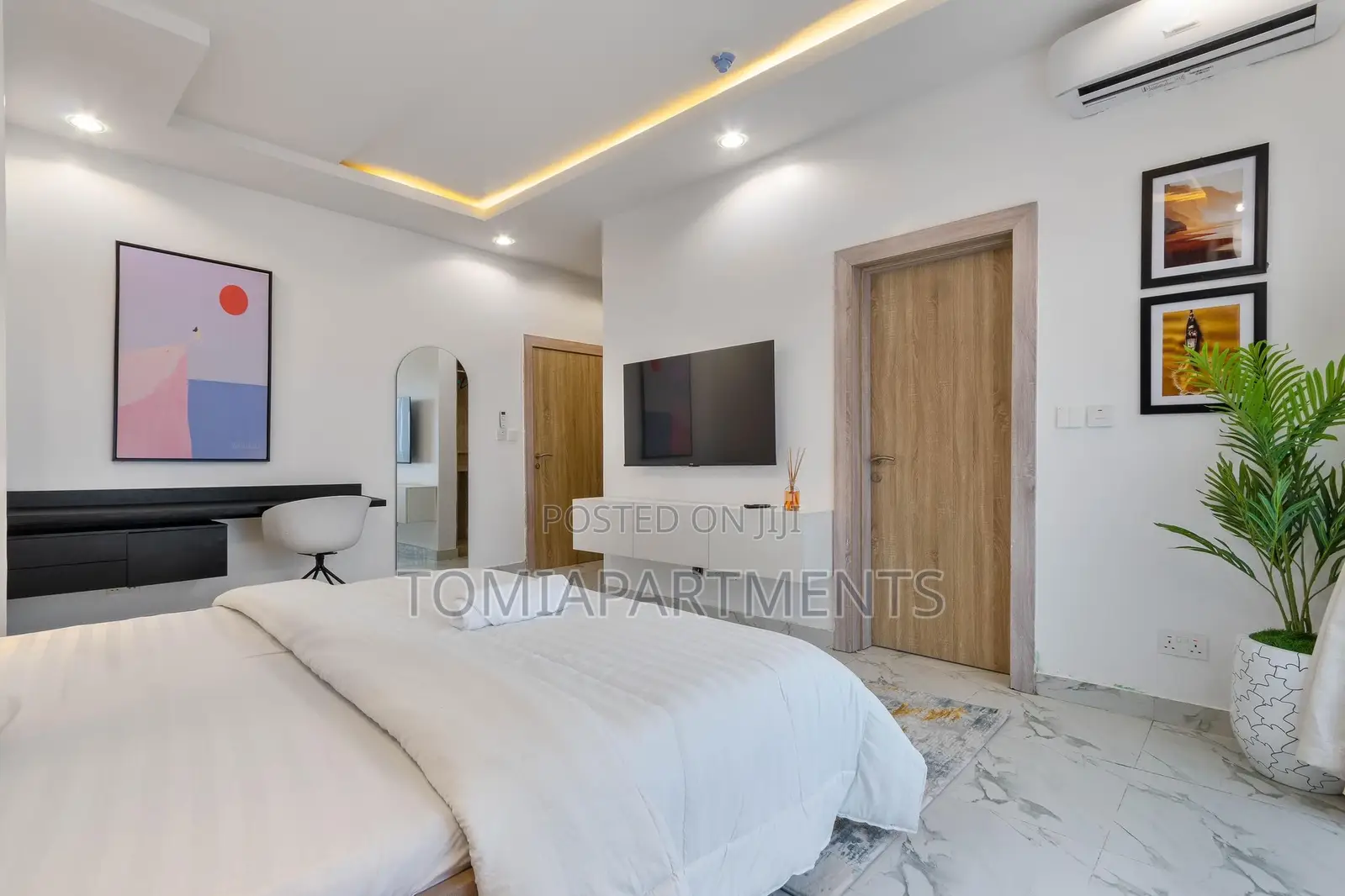 Stunning 2 Bedroom With Pool Balcony in Lekki Phase 1