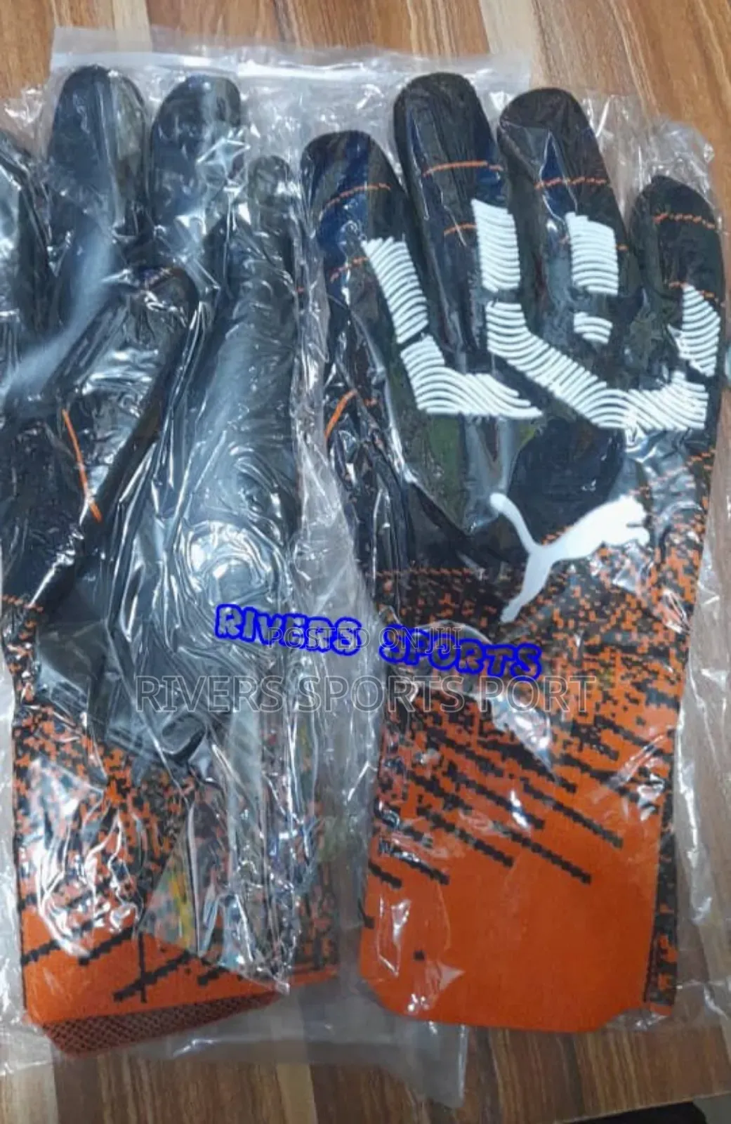 Puma High Quality Goal Keeper's Glove