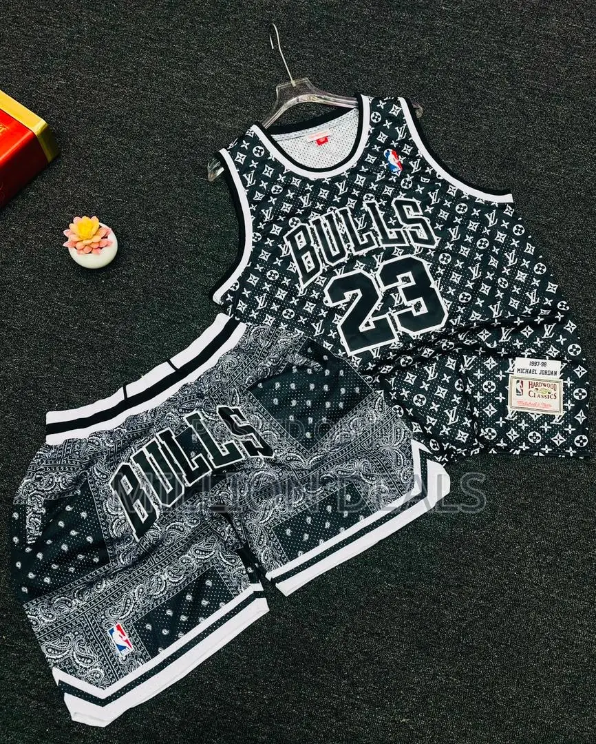 2 Pieces Luxury Basketball Jersey