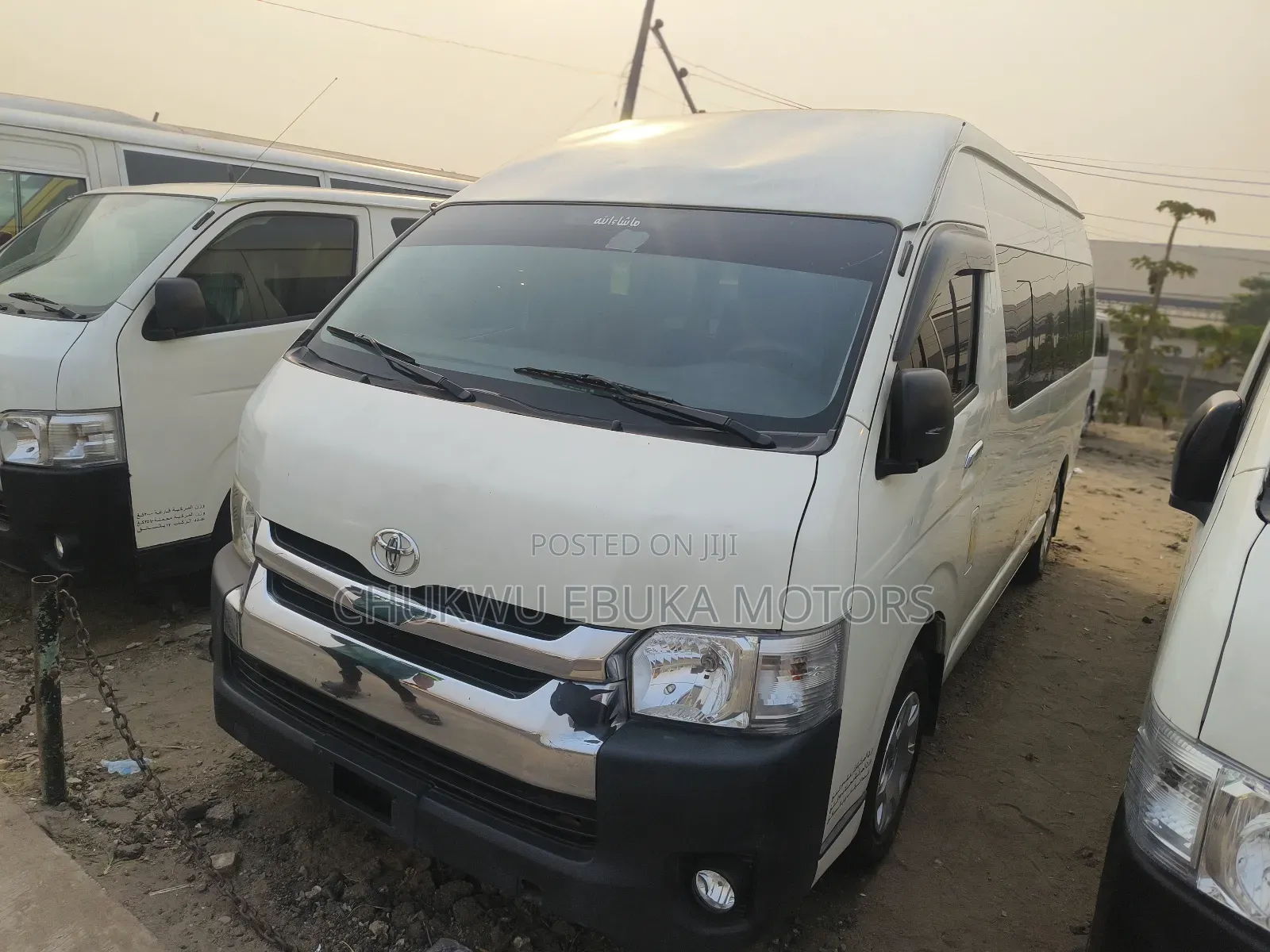 Toyota HiAce 2013 White
