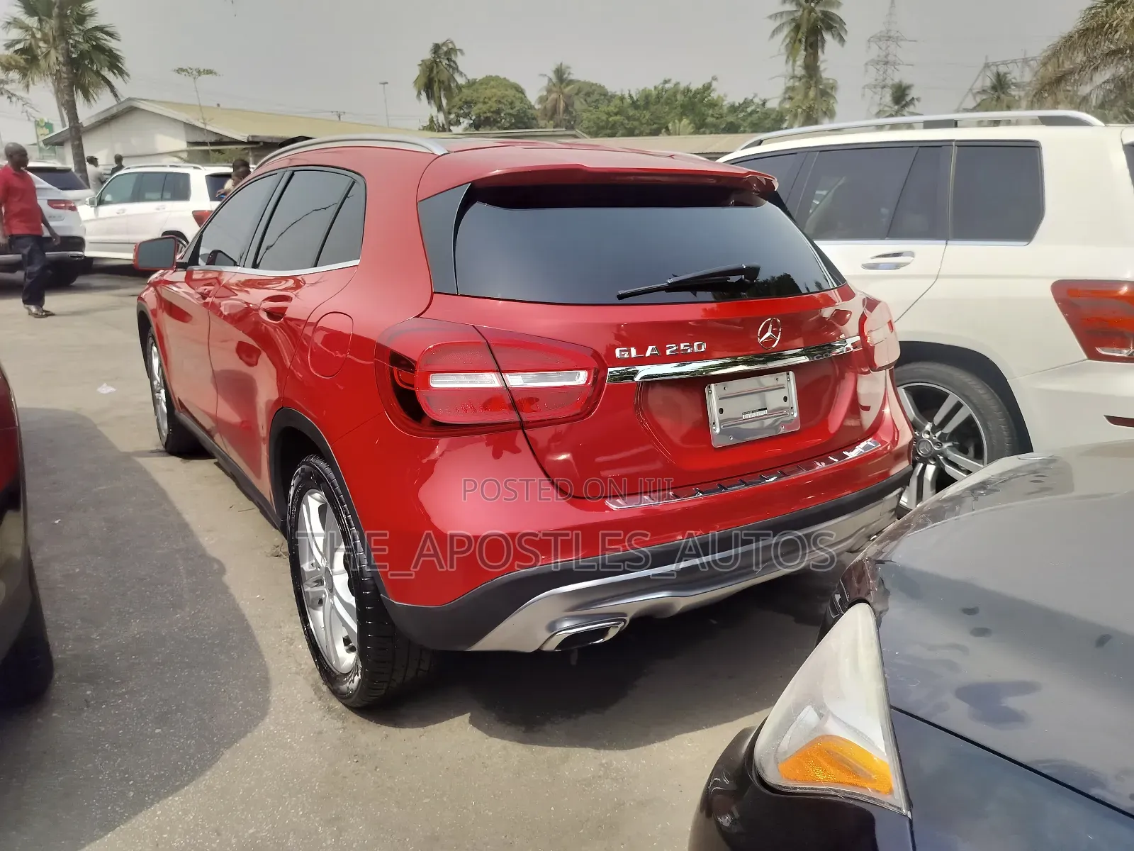 Mercedes-Benz GLA 250 2015 Red