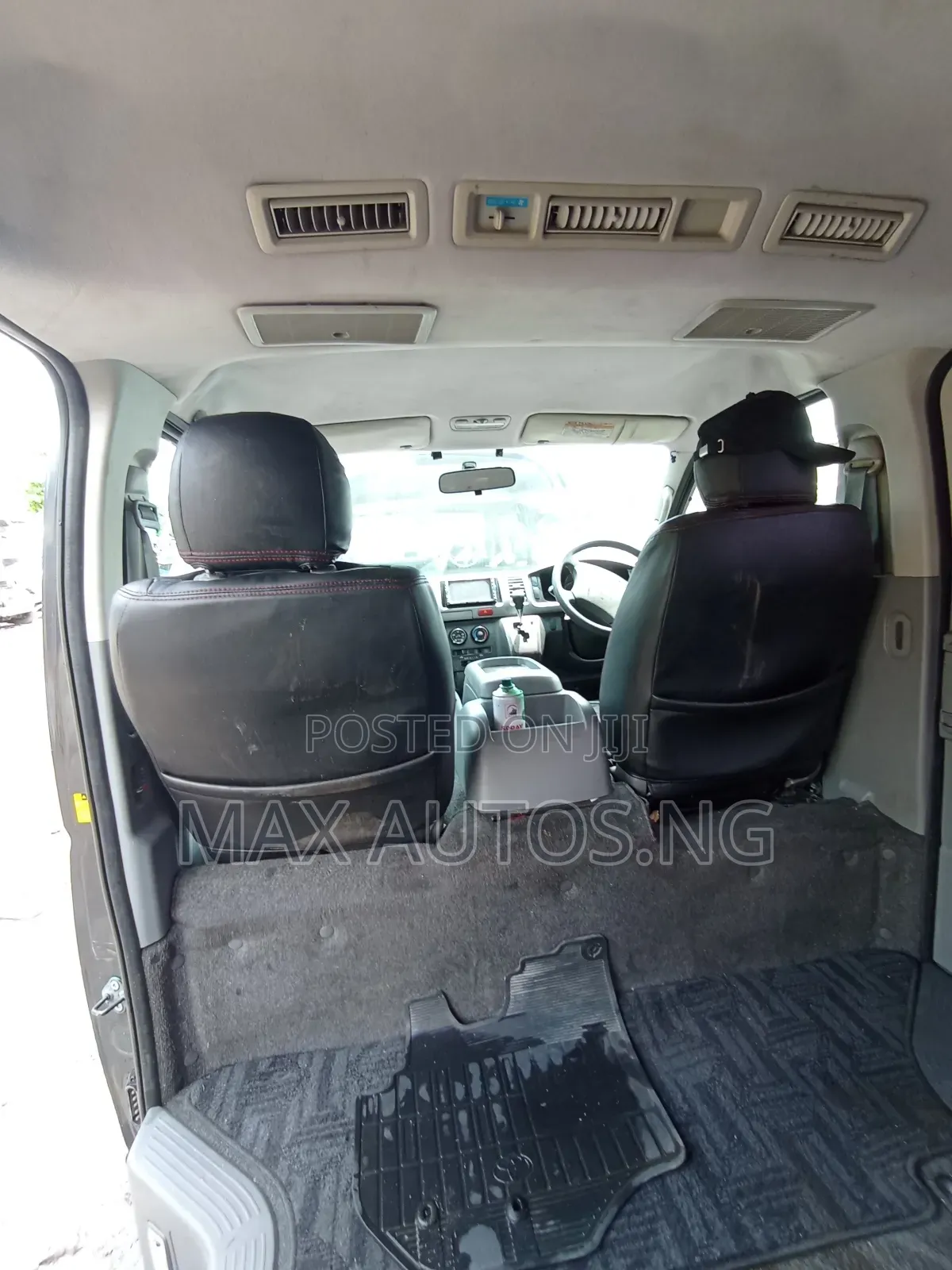 Toyota HiAce 2009 Black