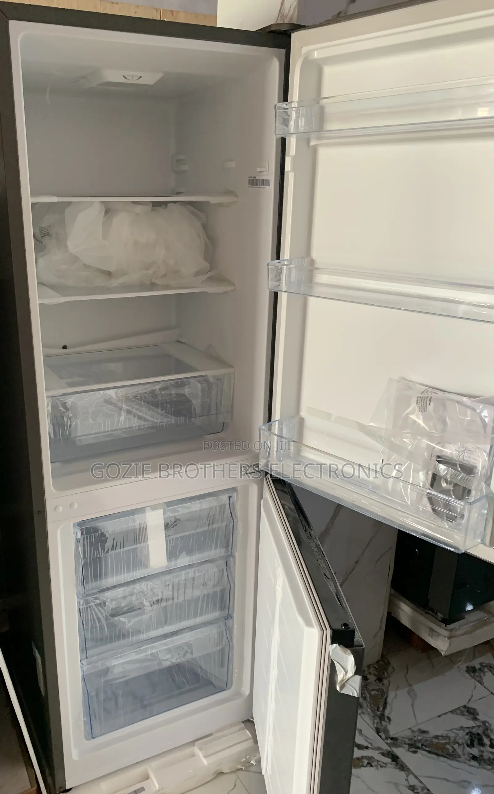 Hisense Refrigerator 225liters (Bottom Freezer)