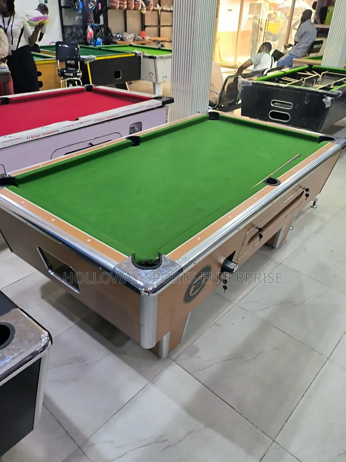 Top Notch Foreign HDF British Marble And Coin Pool