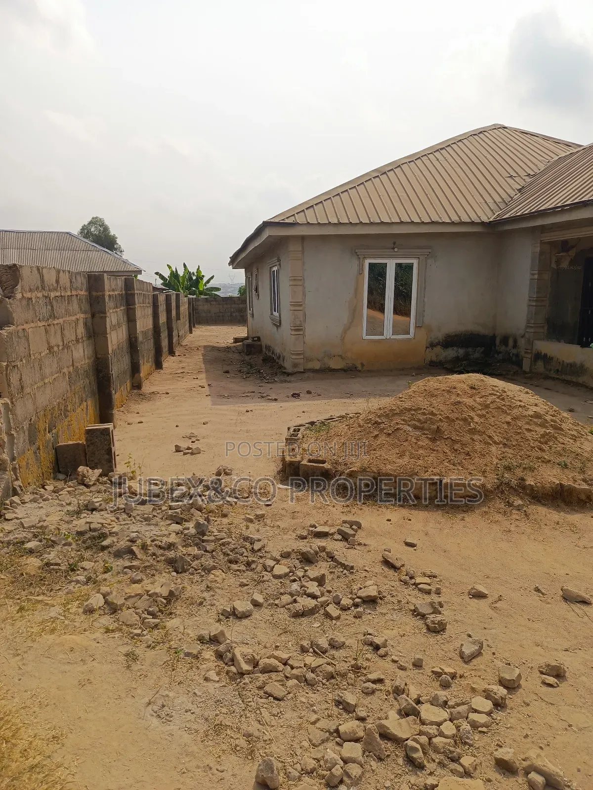 4bdrm Bungalow in Ifo for sale