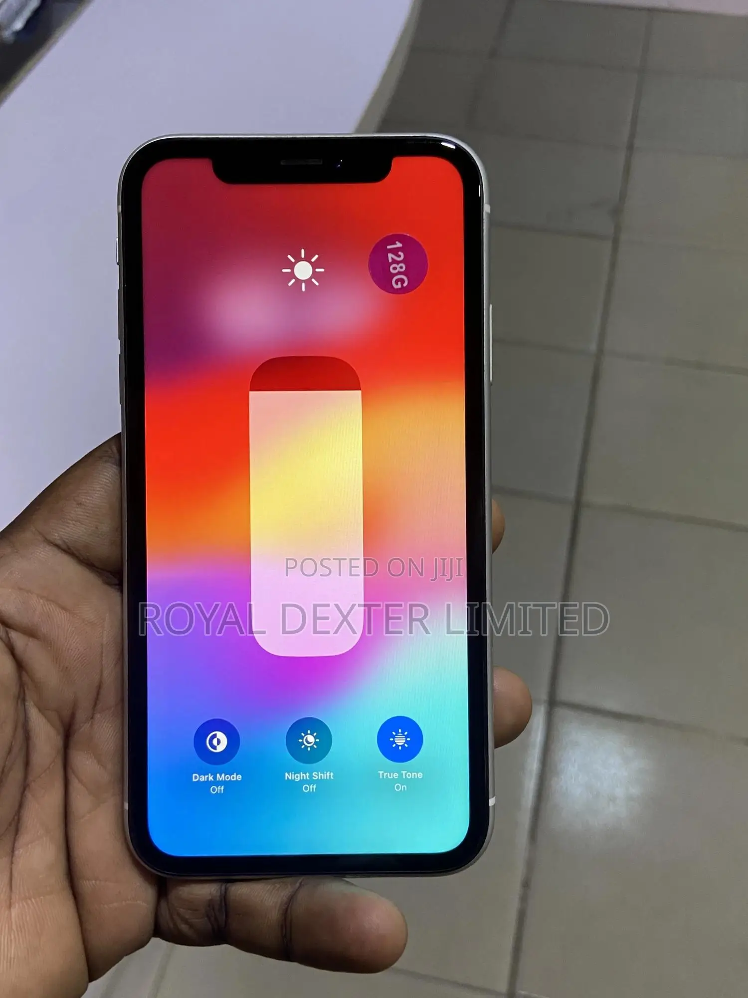 Apple iPhone XR 128 GB White