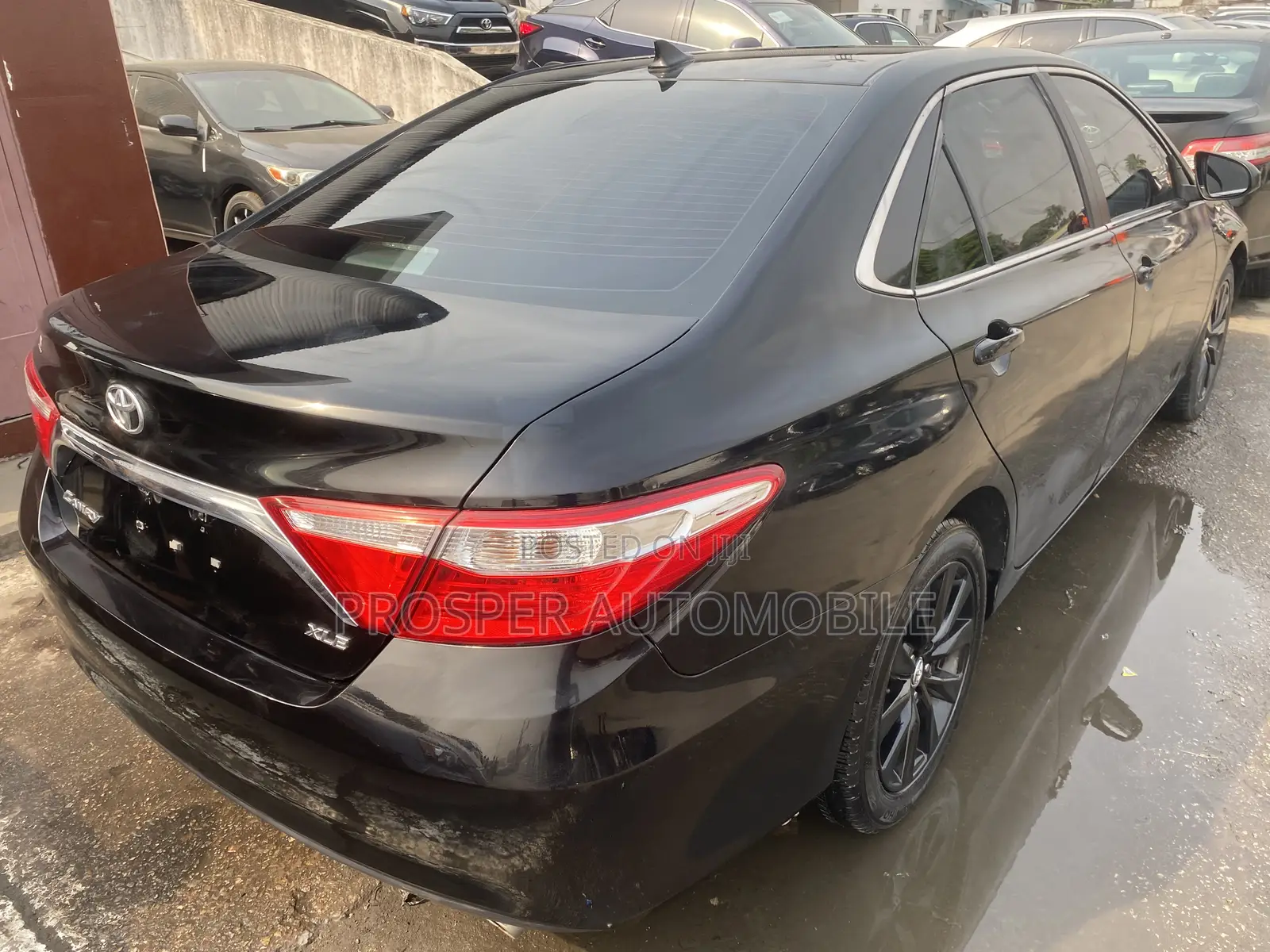 Toyota Camry 2016 Black
