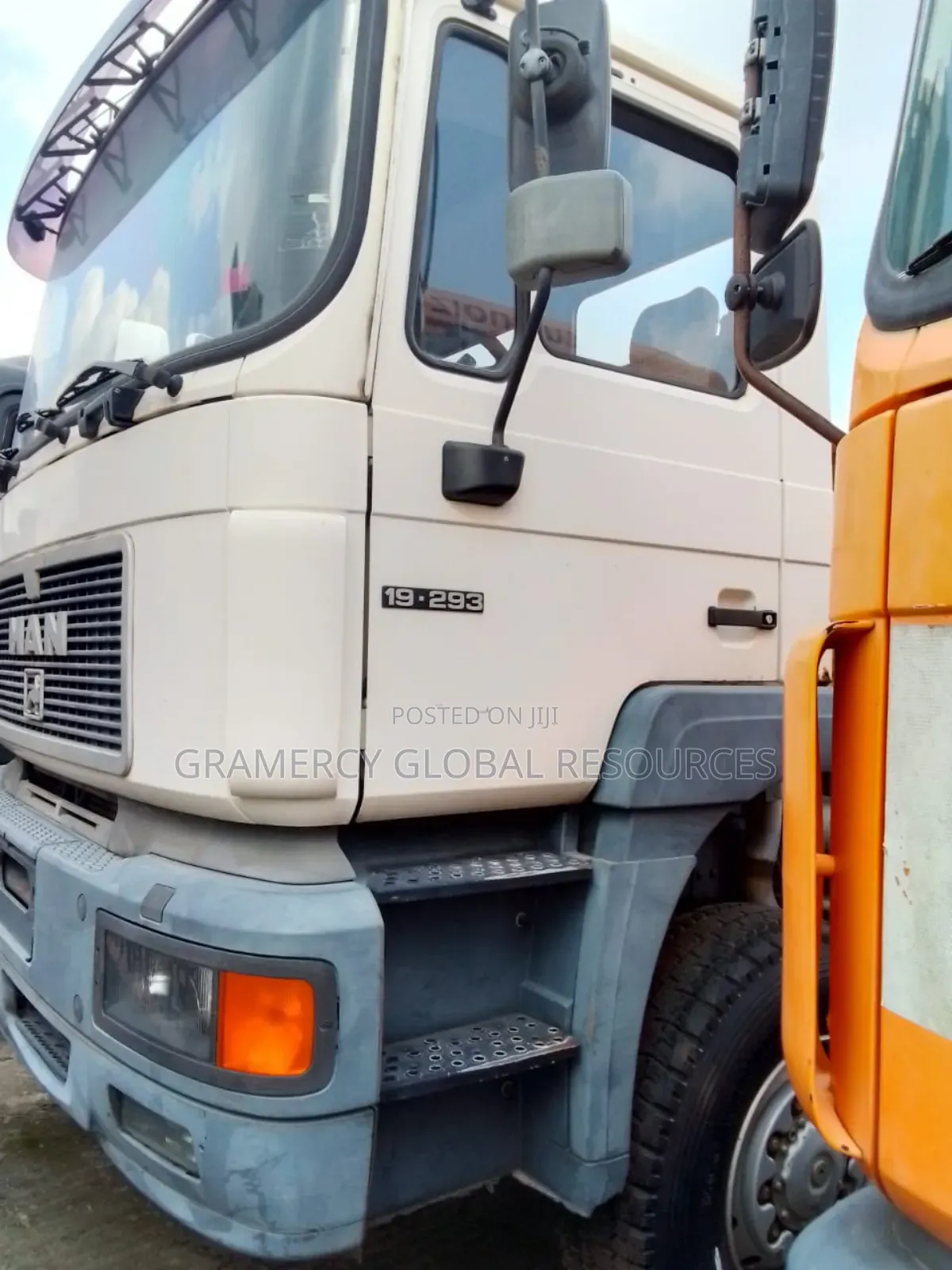 Foreign Used MAN Diesel Truck 6 Tyres Tipper Truck