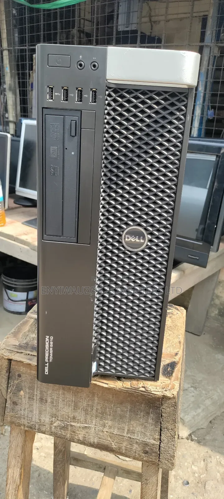 Desktop Computer Dell Precision 5820 32GB Intel Xeon HDD 1T