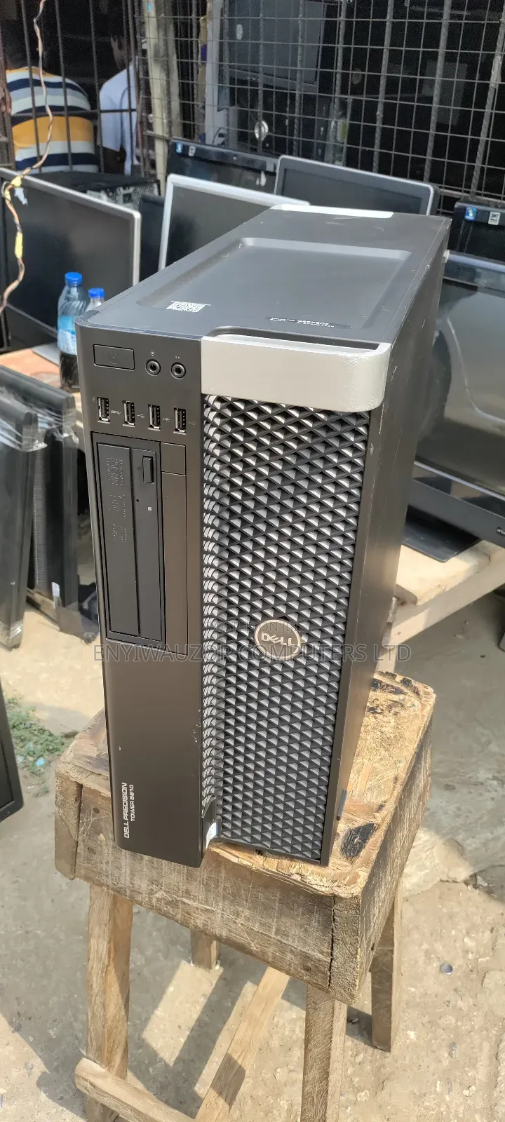 Desktop Computer Dell Precision 5820 32GB Intel Xeon HDD 1T