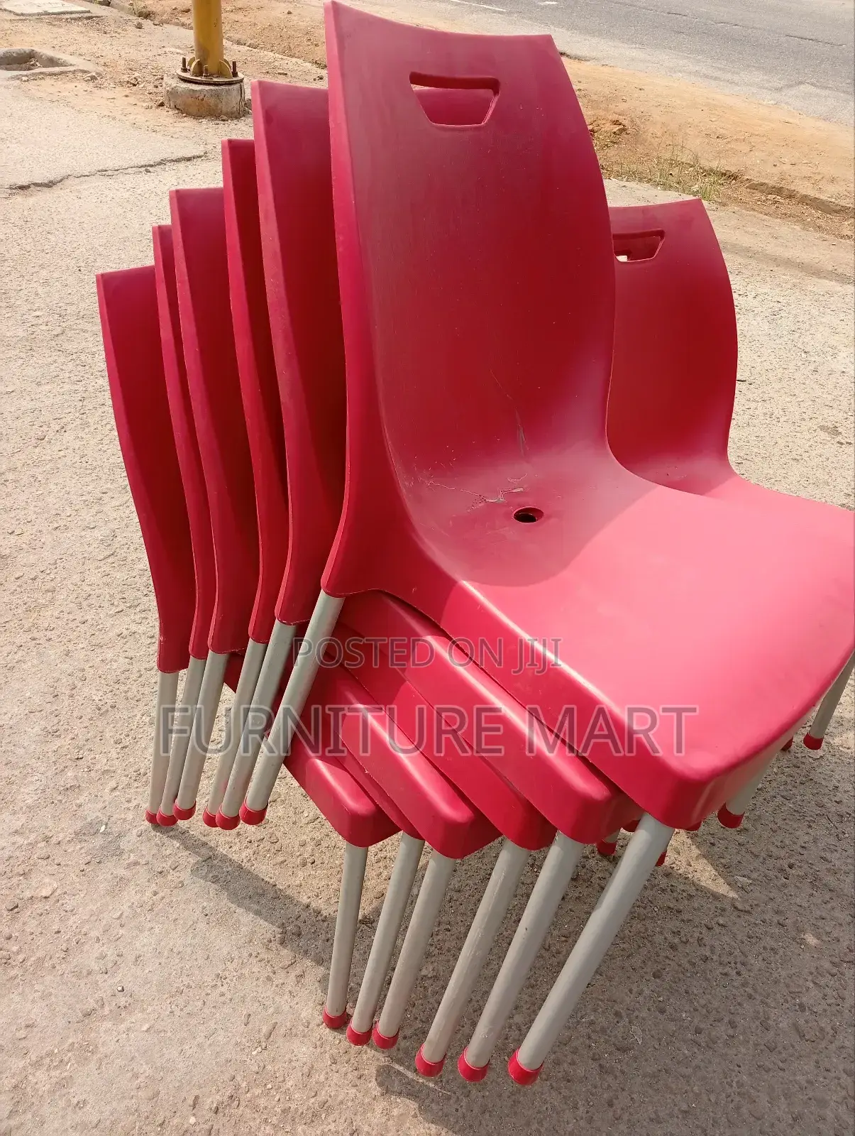 Strong Armless Plastic Chairs With Iron Legs