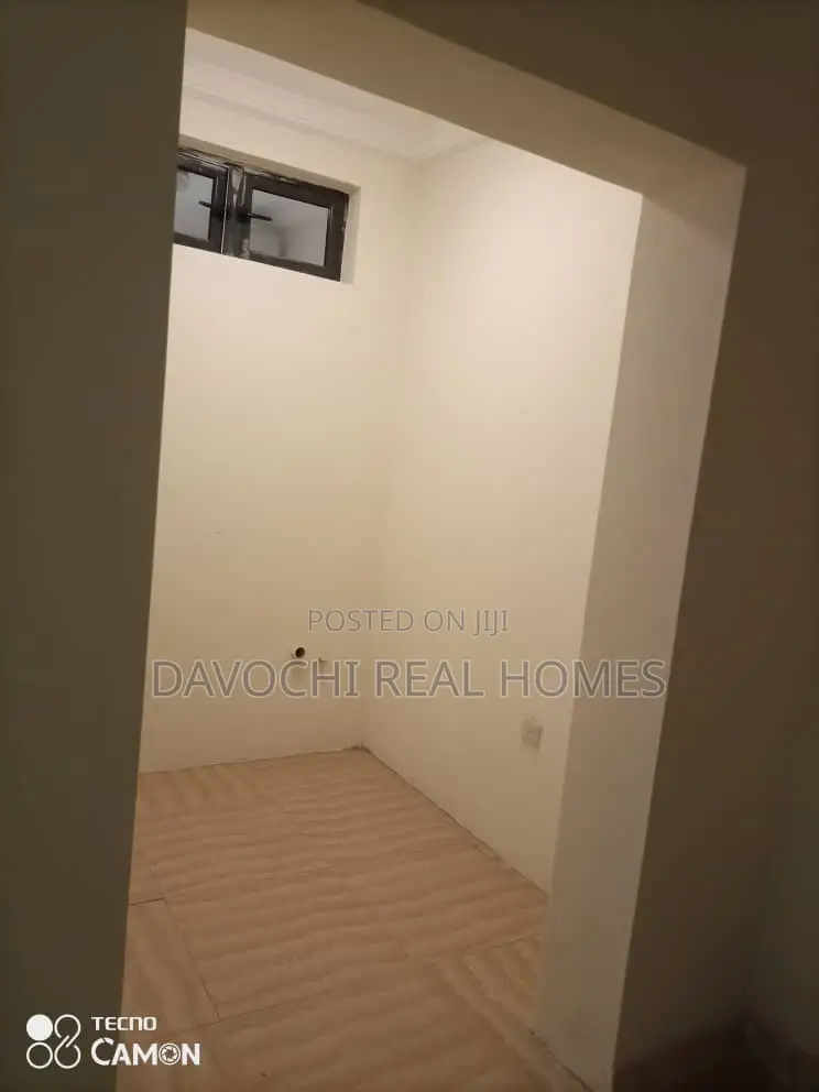 4bdrm Apartment in Lekki Phase1 for rent