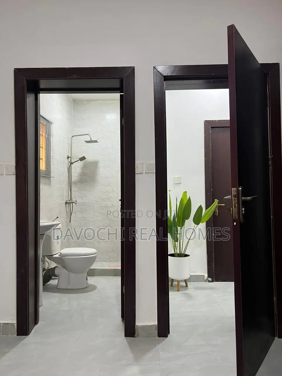 Furnished 2bdrm Block of Flats in Orchid Road, Lekki for rent