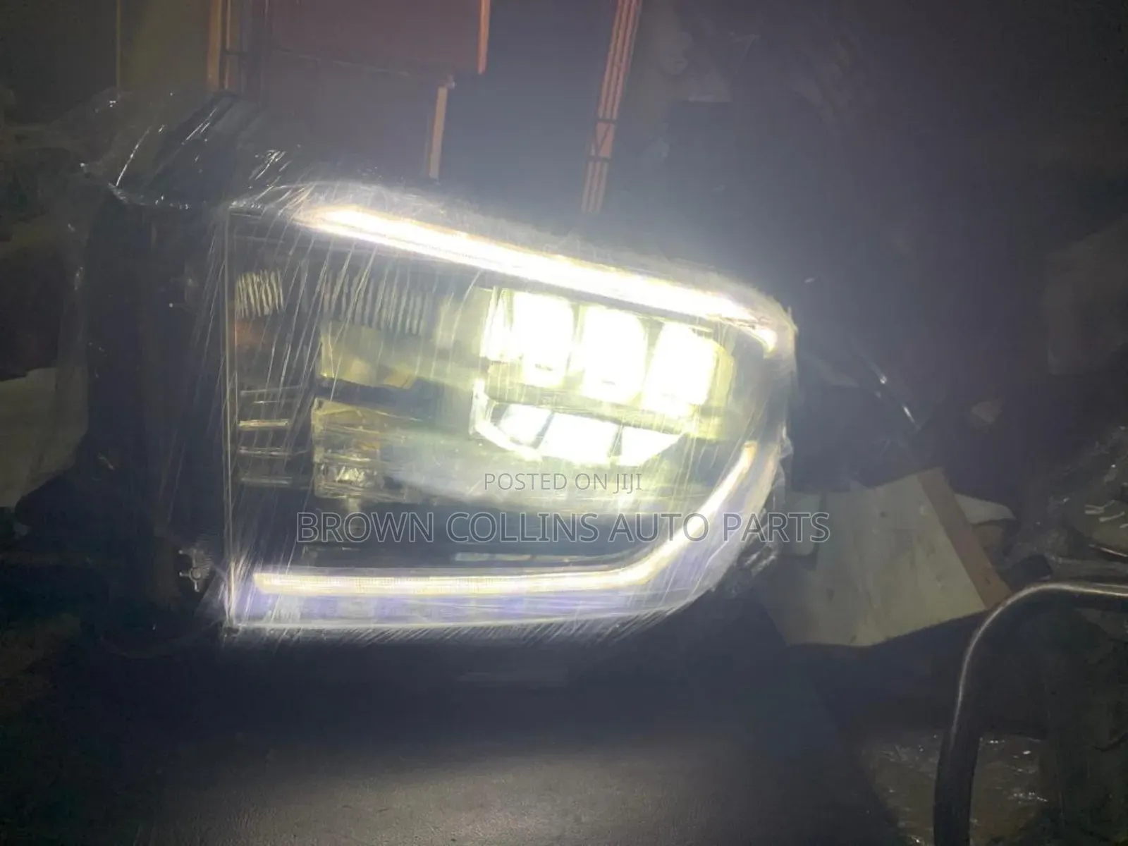 Headlamps Toyota Tundra 2016-2022 LED Tokunbo