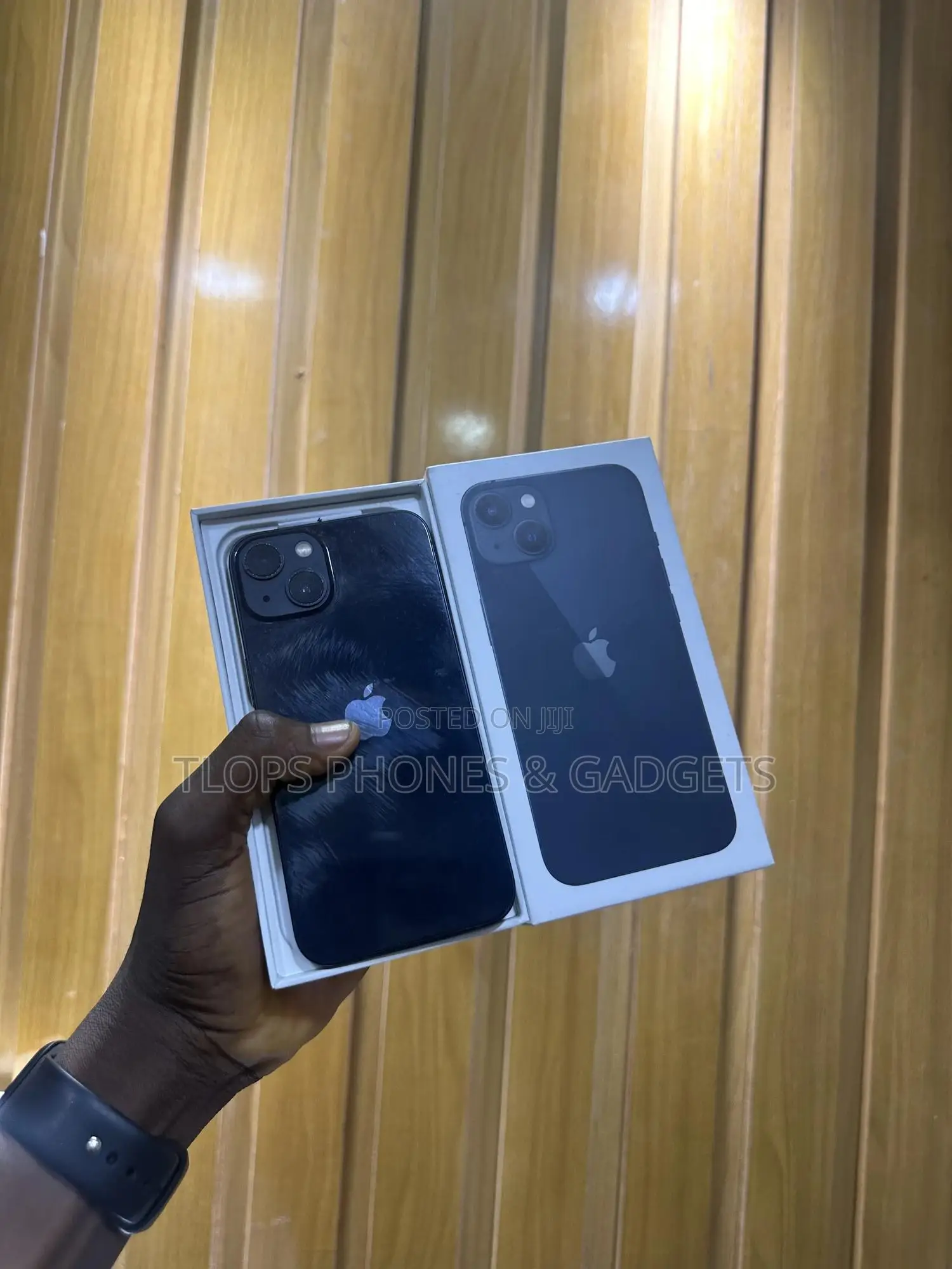 New Apple iPhone 13 128 GB Black
