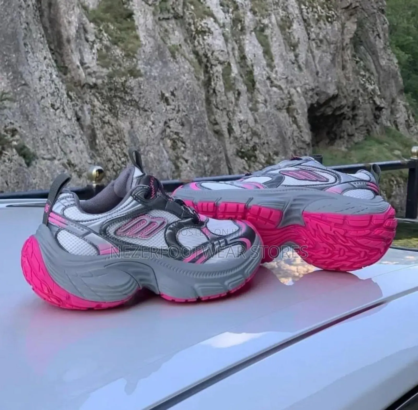 Quality Balencagape Sneakers.