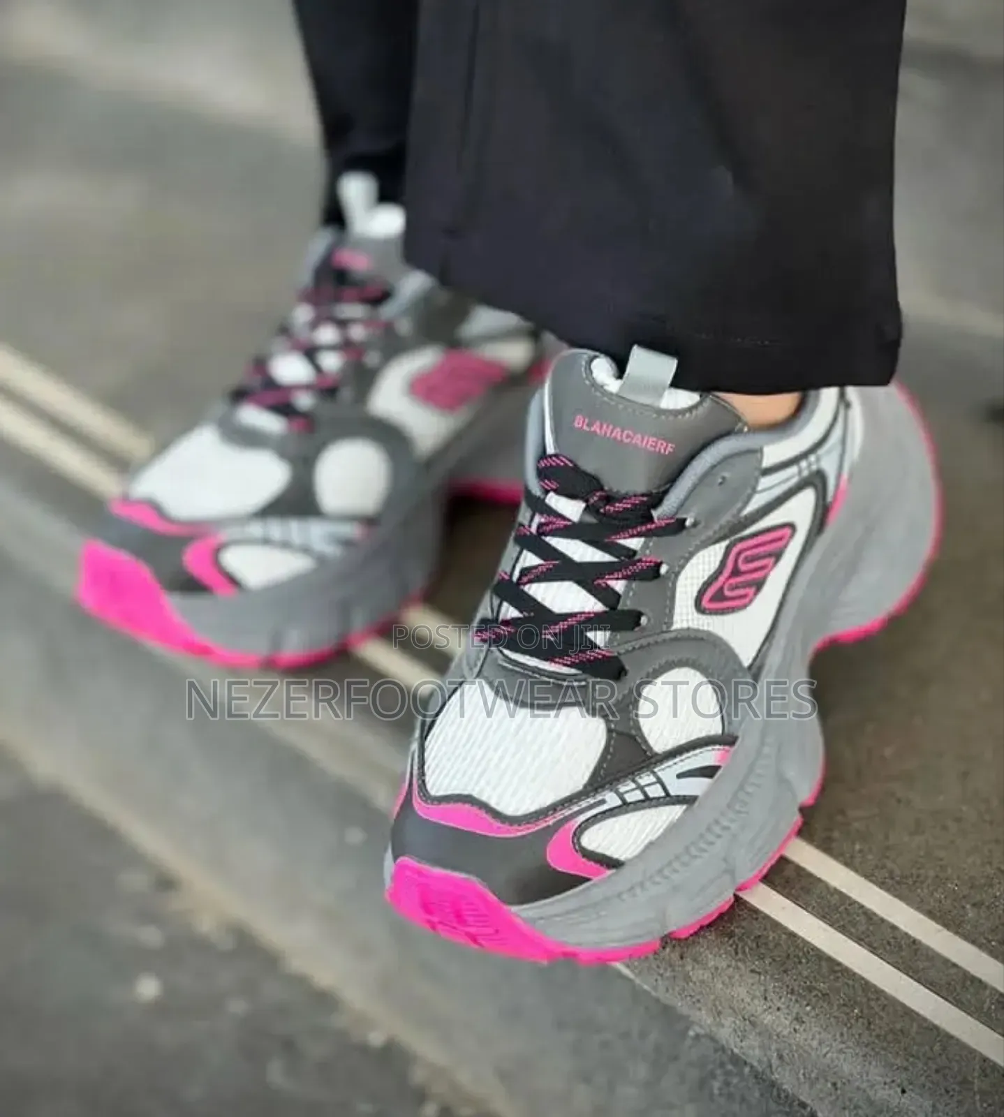 Quality Balencagape Sneakers.