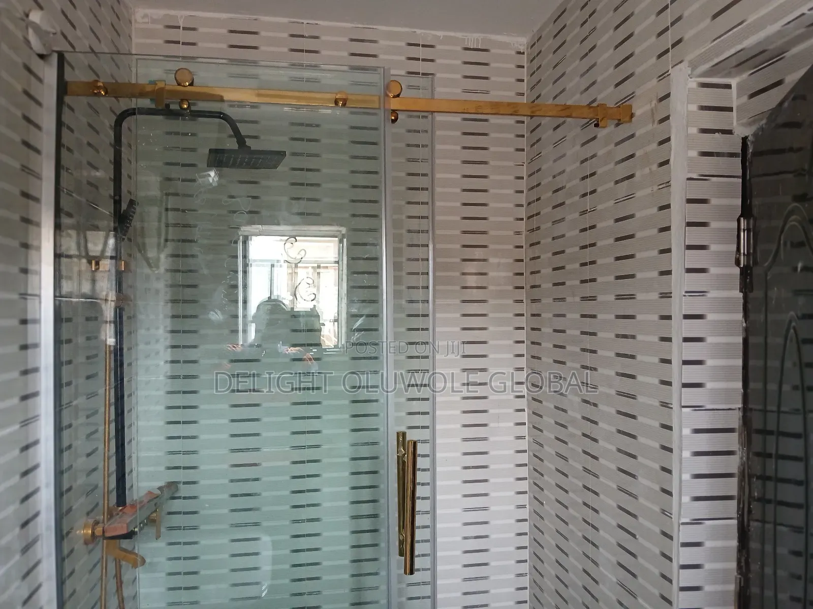 Shower CUBICLES Gold
