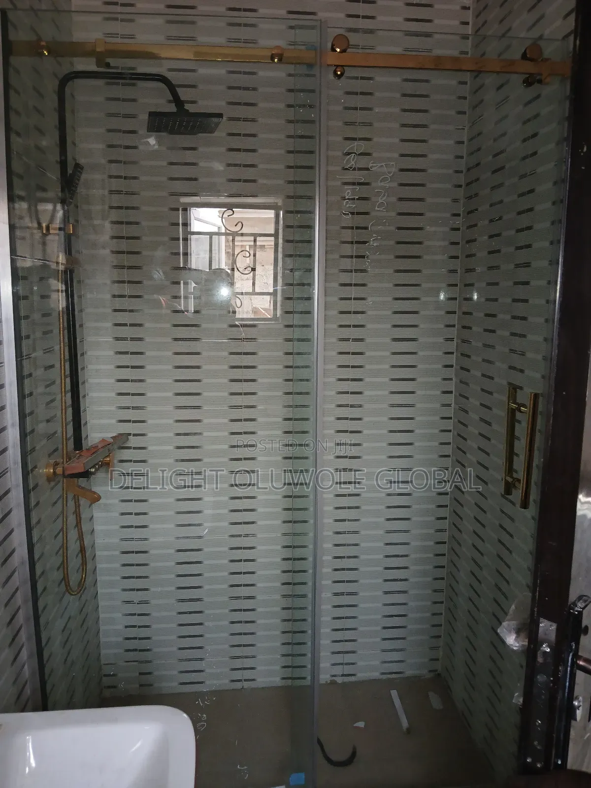 Shower CUBICLES Gold